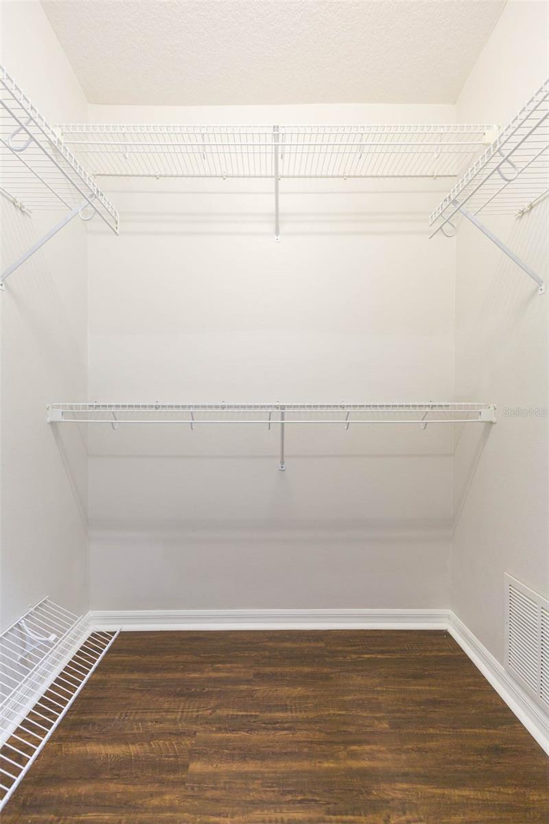 Image 32 of 53 For 10316 Riverburn Drive