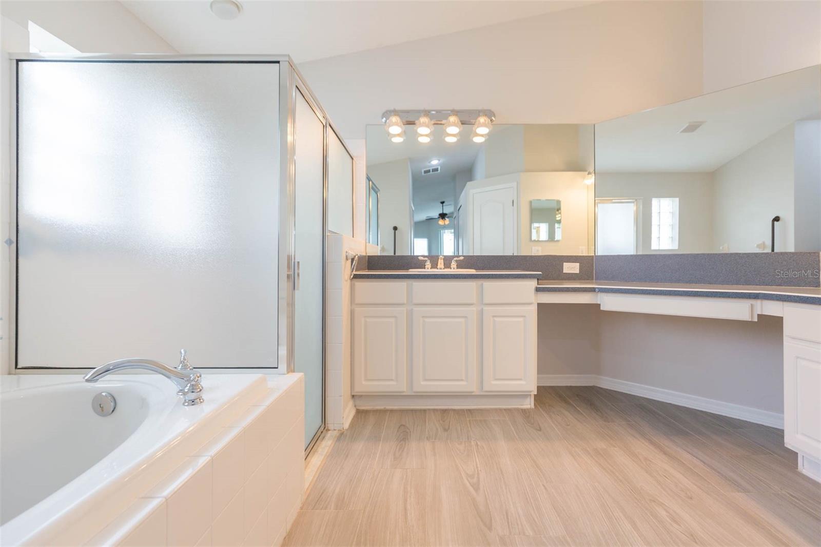 Image 34 of 53 For 10316 Riverburn Drive