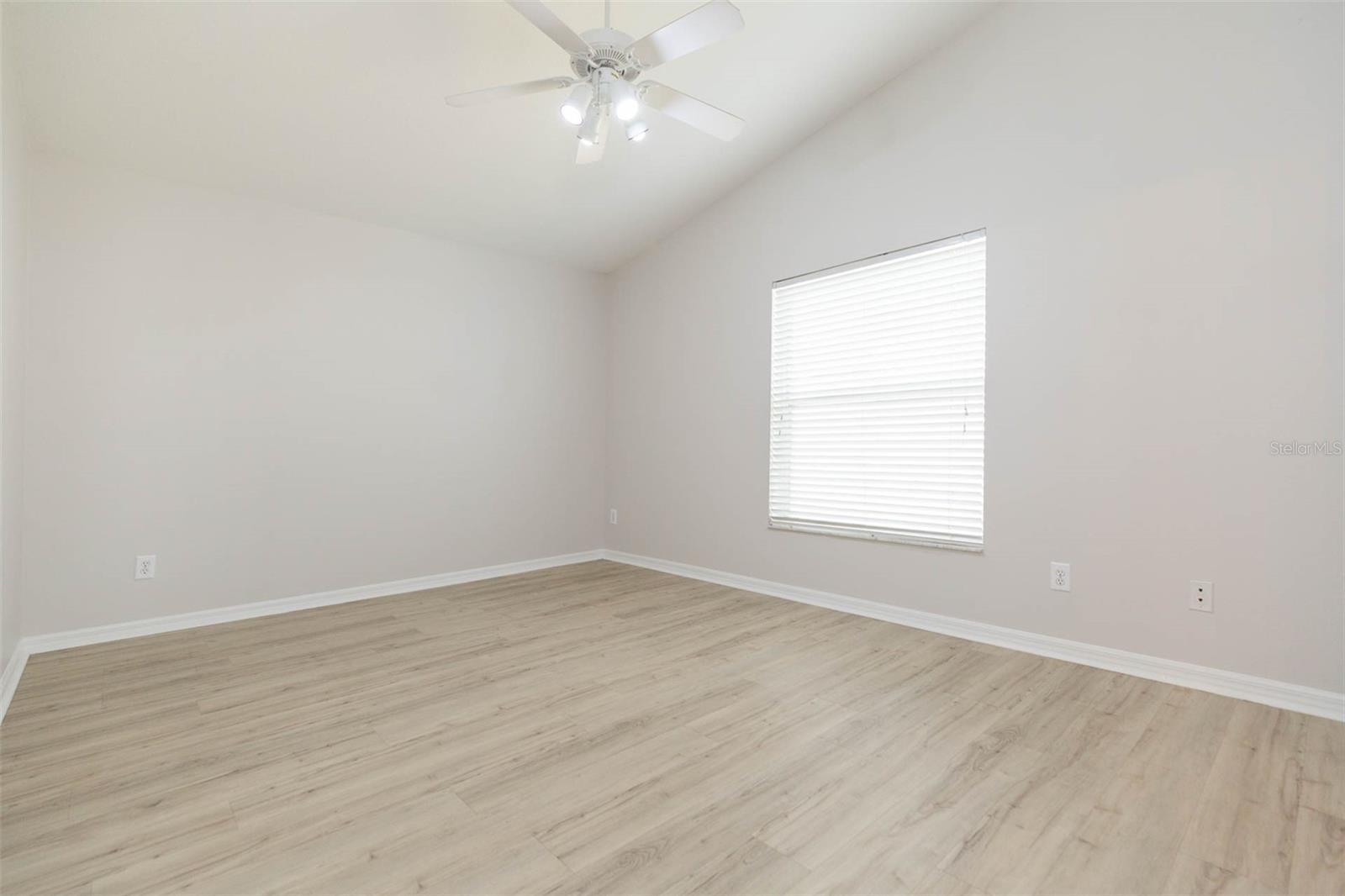 Image 42 of 53 For 10316 Riverburn Drive