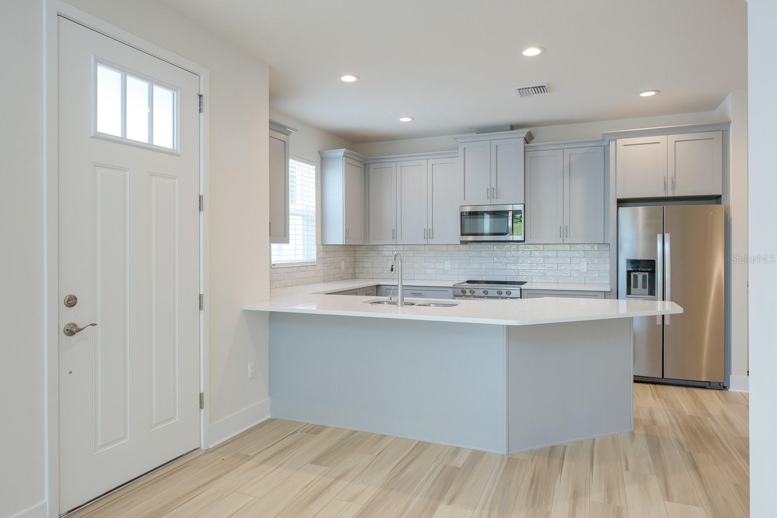 Image 14 of 51 For 410 Finn Way