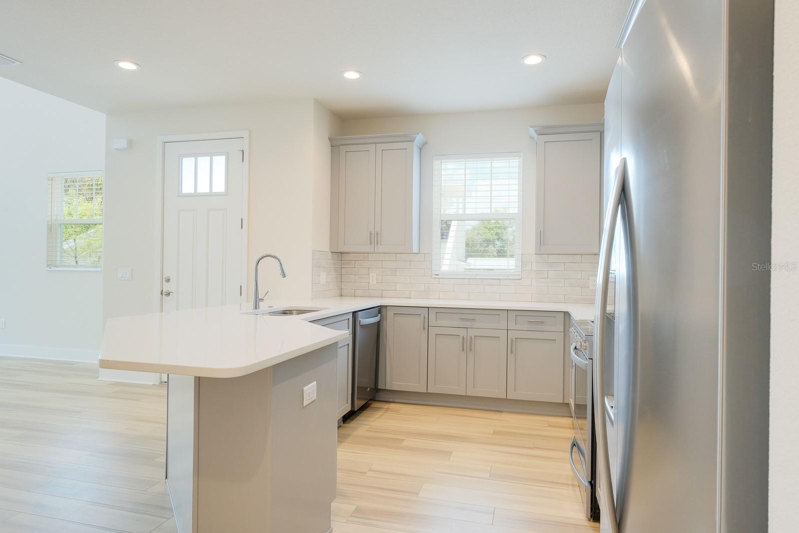 Image 17 of 51 For 410 Finn Way