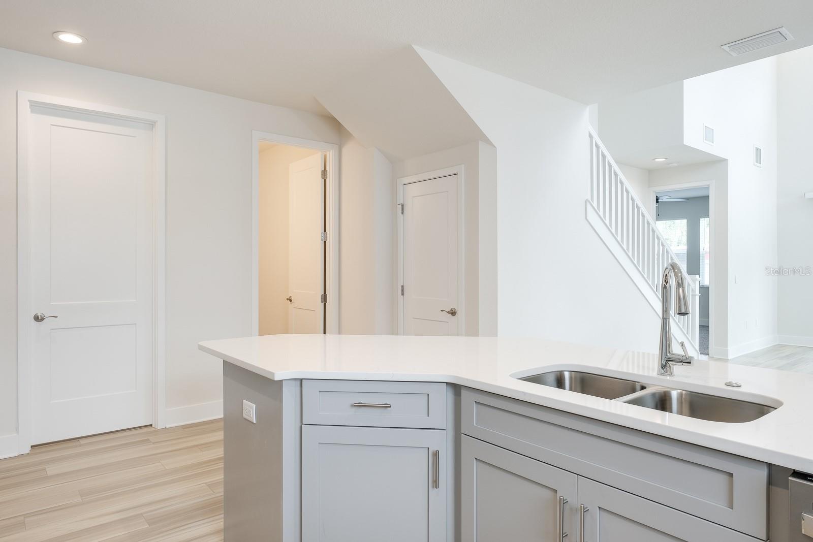 Image 19 of 51 For 410 Finn Way