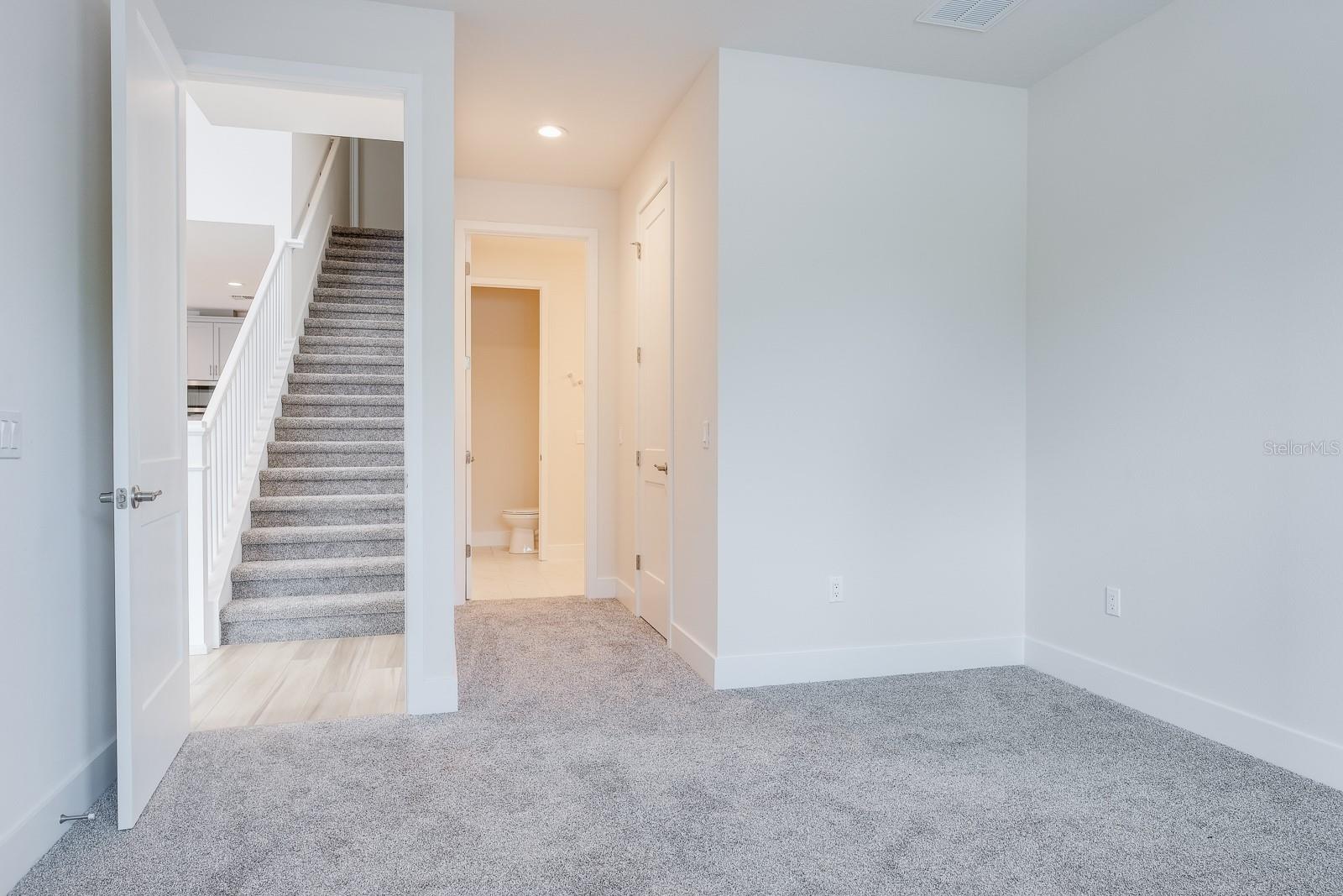 Image 25 of 51 For 410 Finn Way