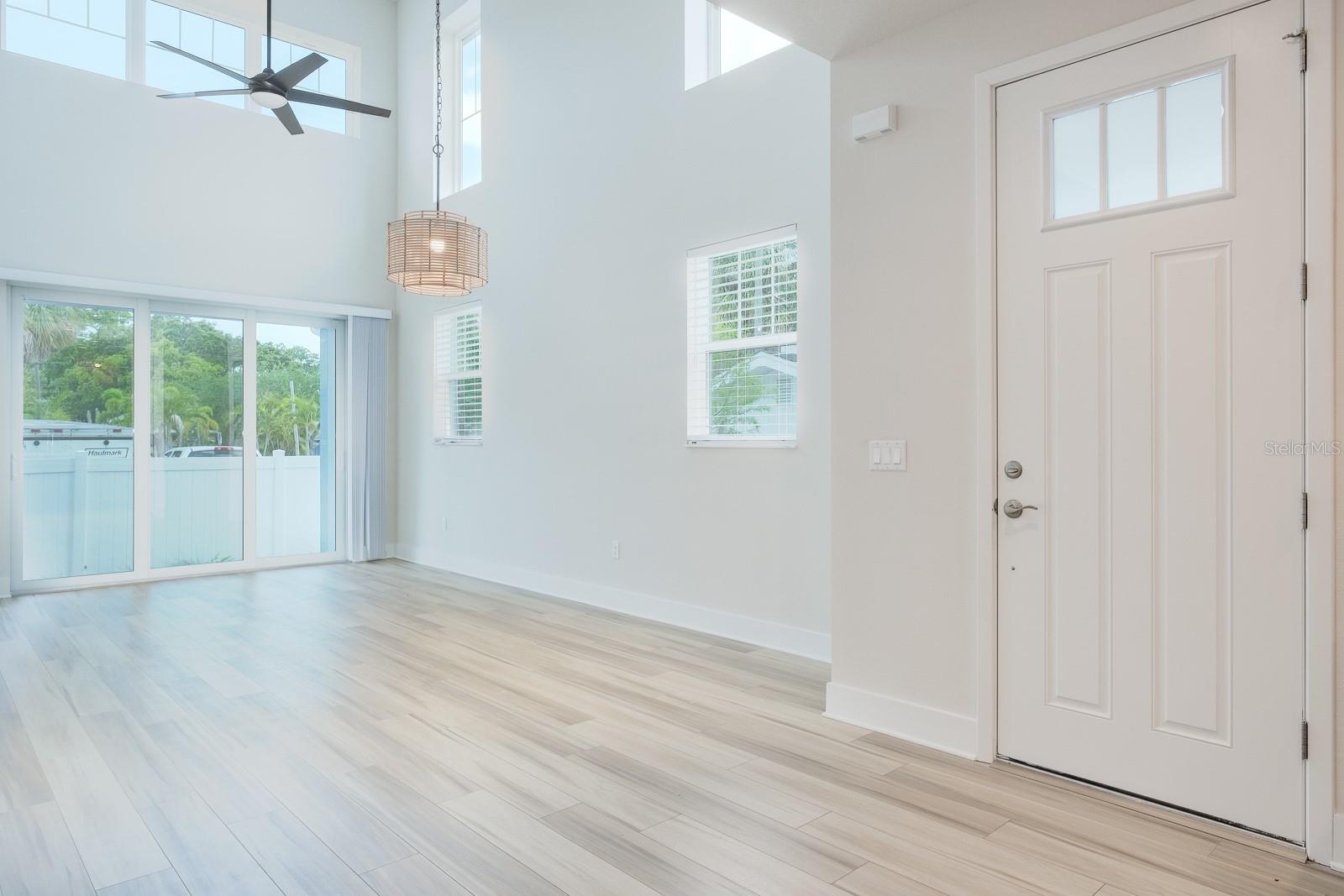 Image 5 of 51 For 410 Finn Way