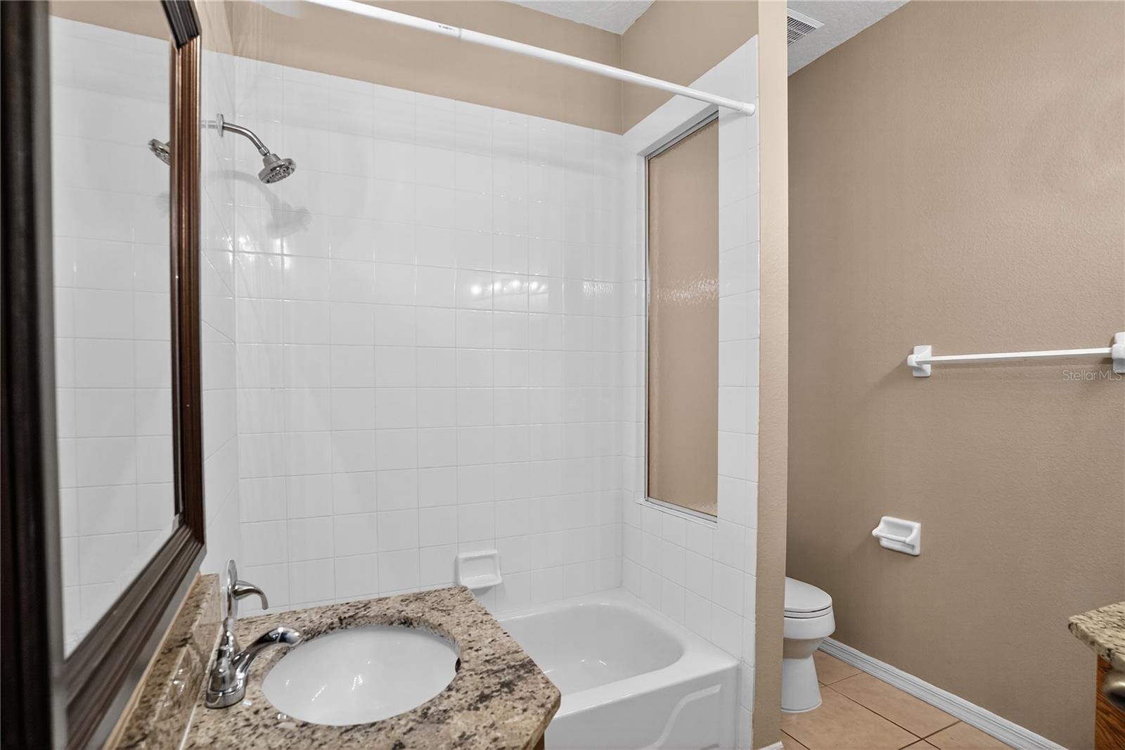 Image 16 of 31 For 2916 Sunset Lakes Boulevard