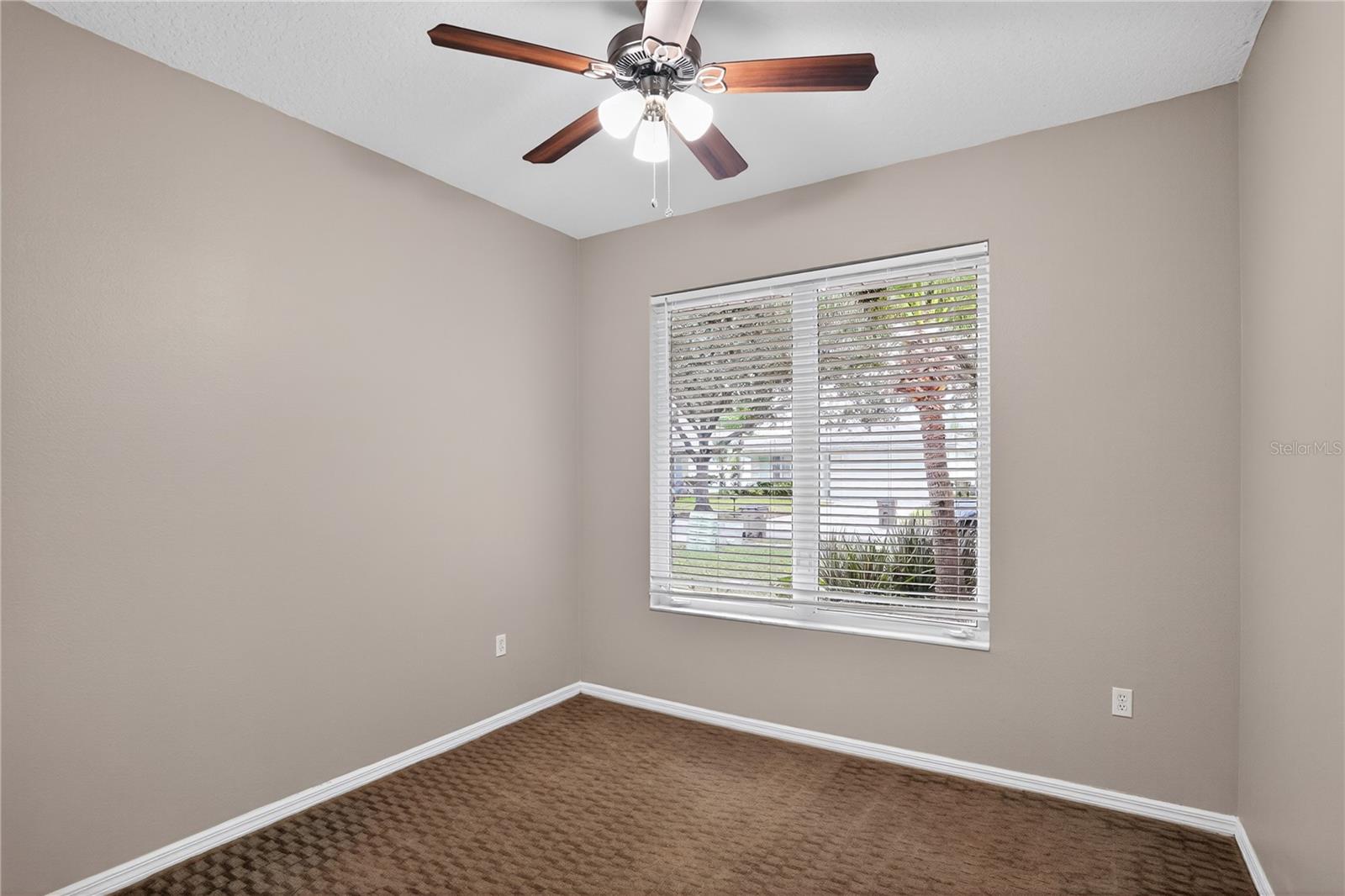 Image 24 of 31 For 2916 Sunset Lakes Boulevard