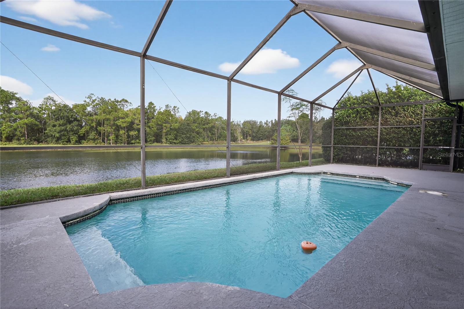 Image 28 of 31 For 2916 Sunset Lakes Boulevard