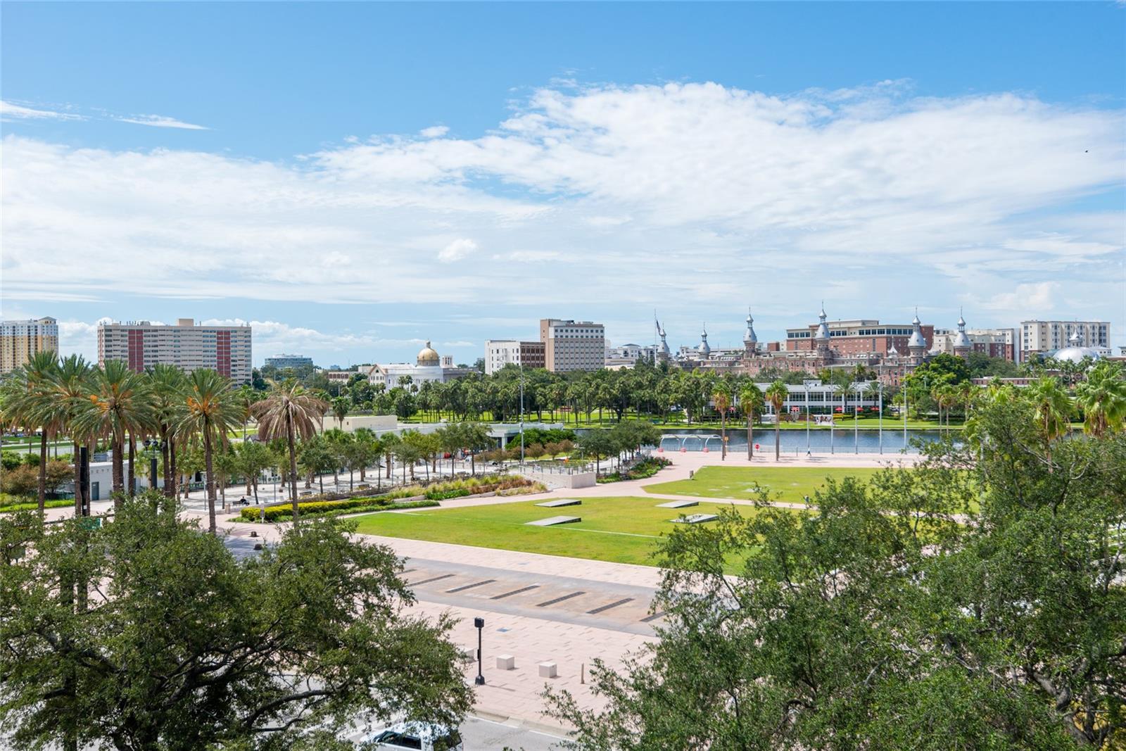 Image 25 of 45 For 777 Ashley Drive 401