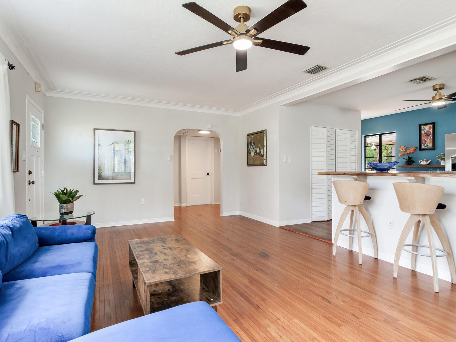 Image 17 of 42 For 4688 8th Avenue N