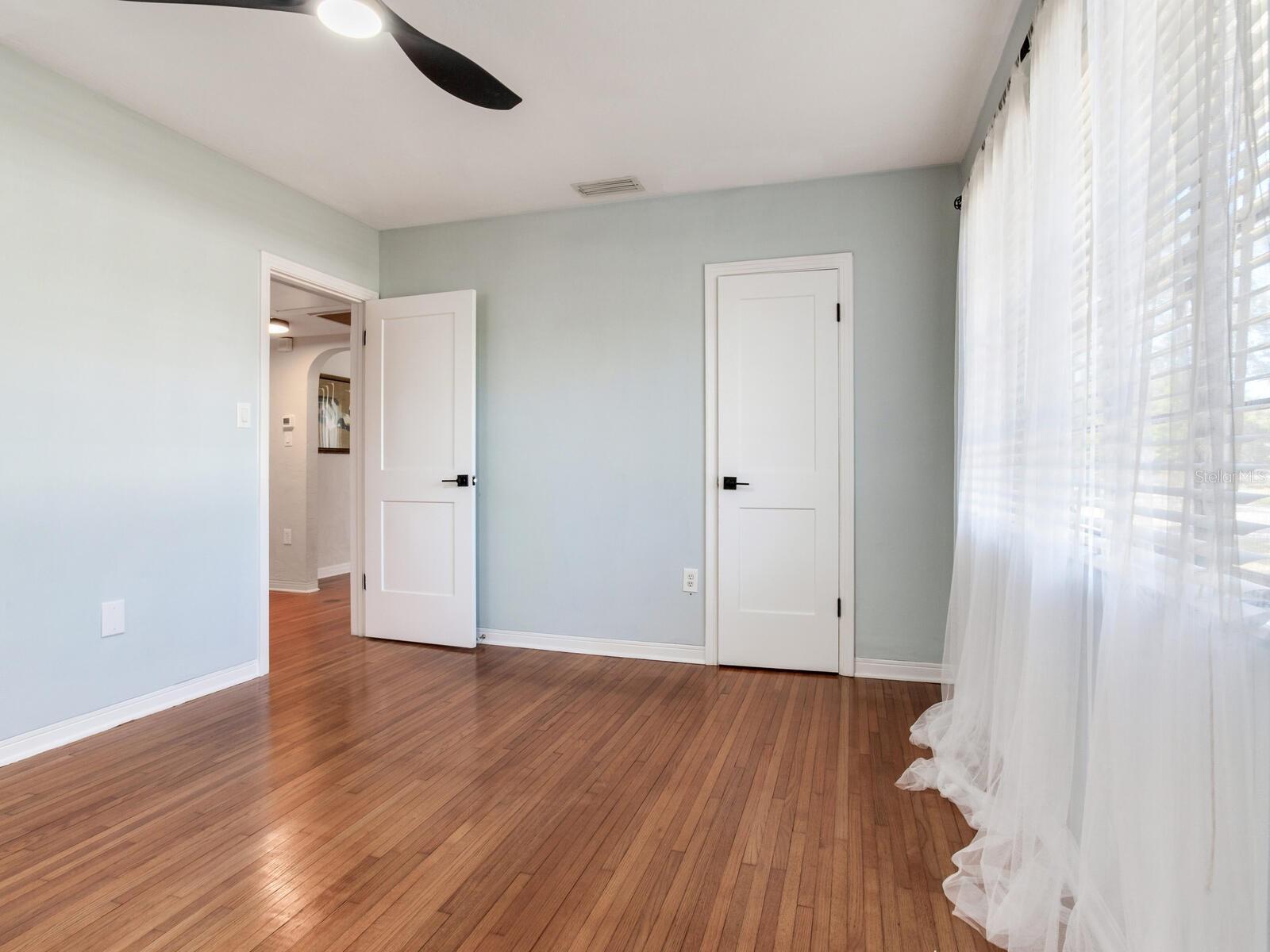 Image 27 of 42 For 4688 8th Avenue N