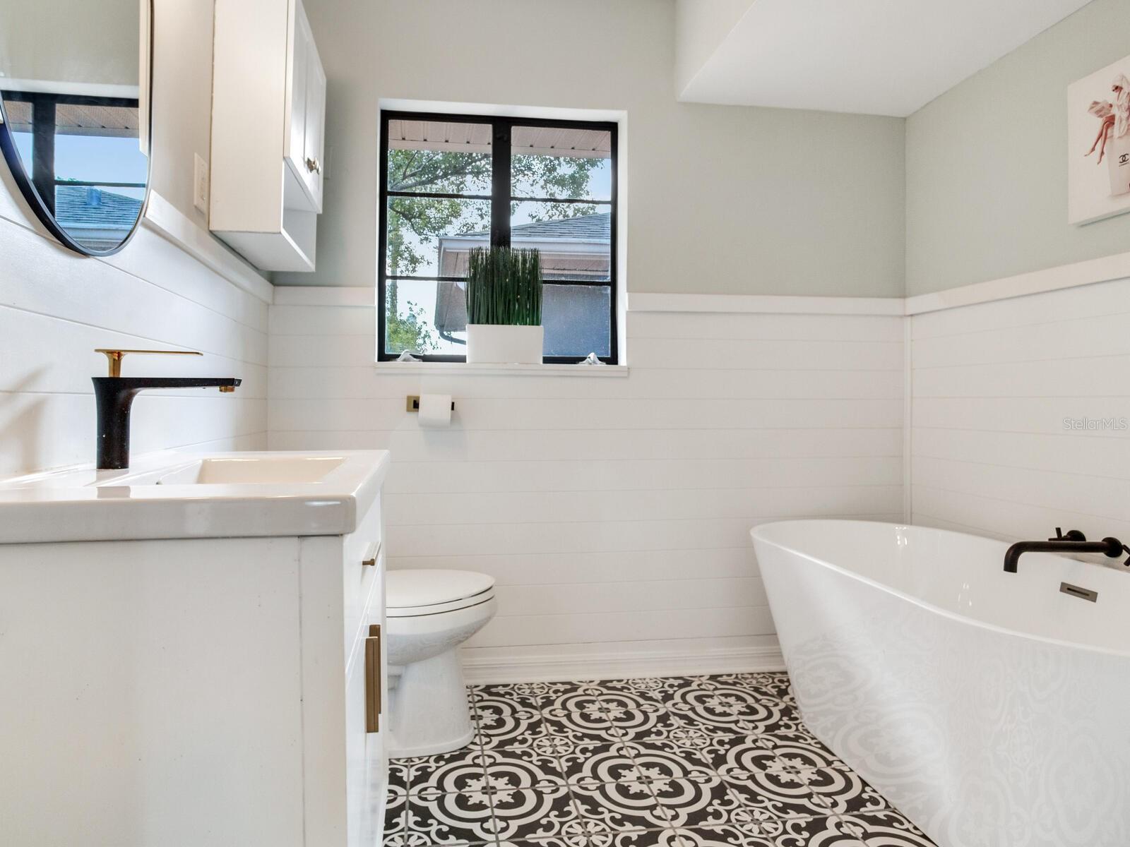 Image 31 of 42 For 4688 8th Avenue N