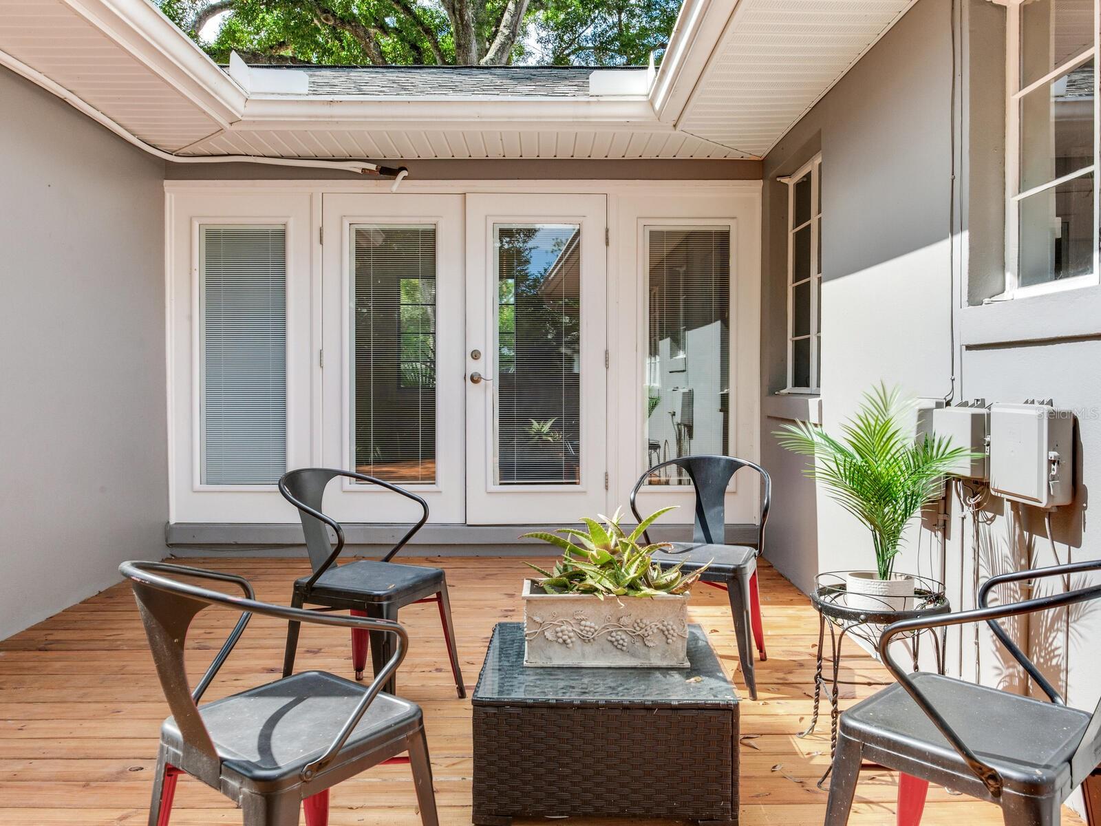 Image 37 of 42 For 4688 8th Avenue N