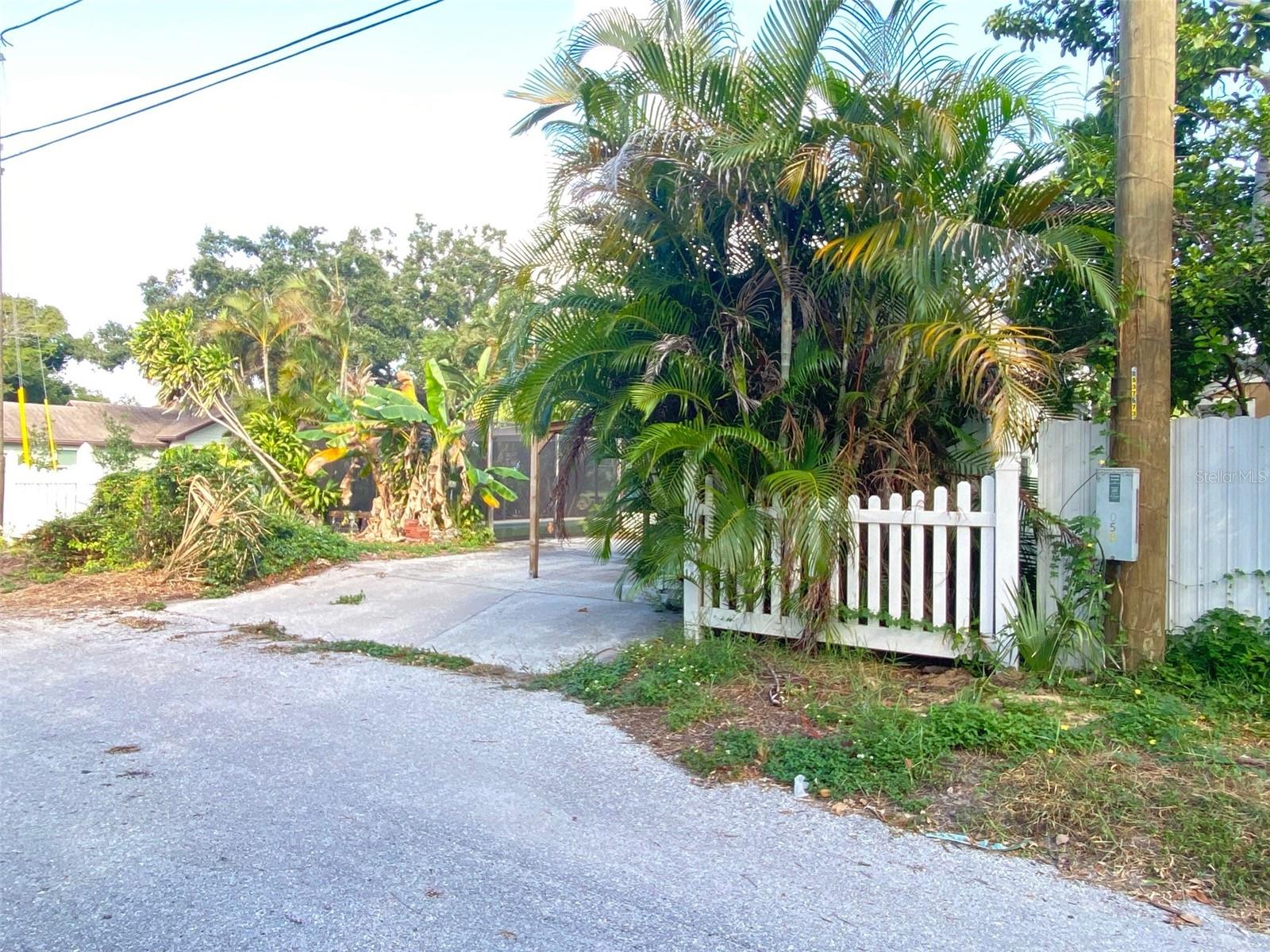 Image 19 of 46 For 695 41st Street N