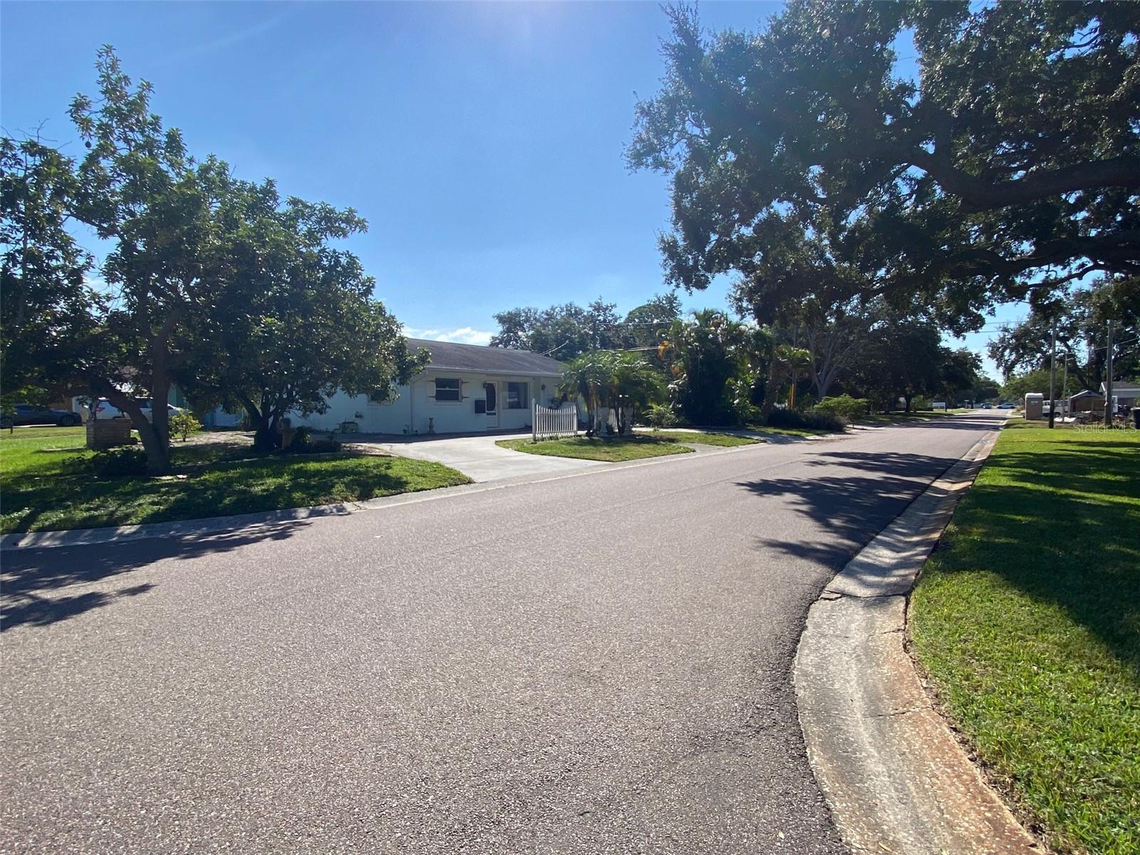 Image 6 of 46 For 695 41st Street N