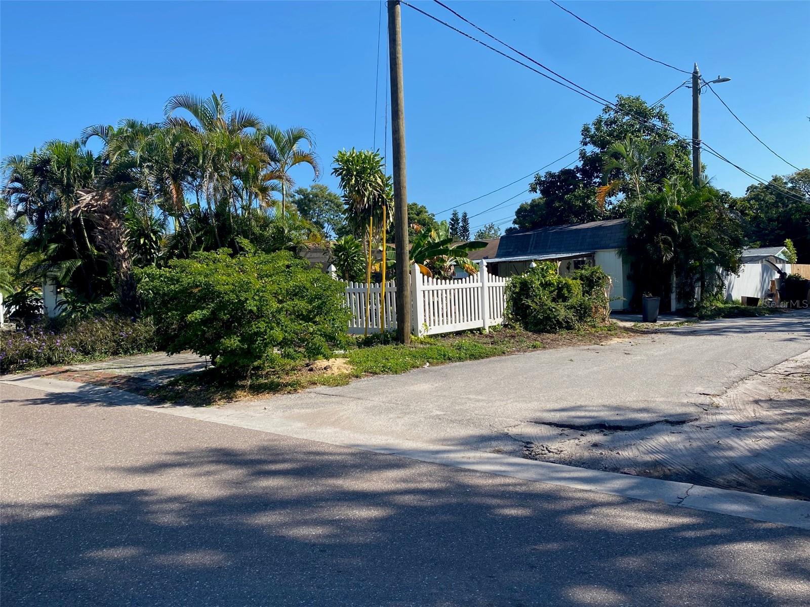 Image 7 of 46 For 695 41st Street N