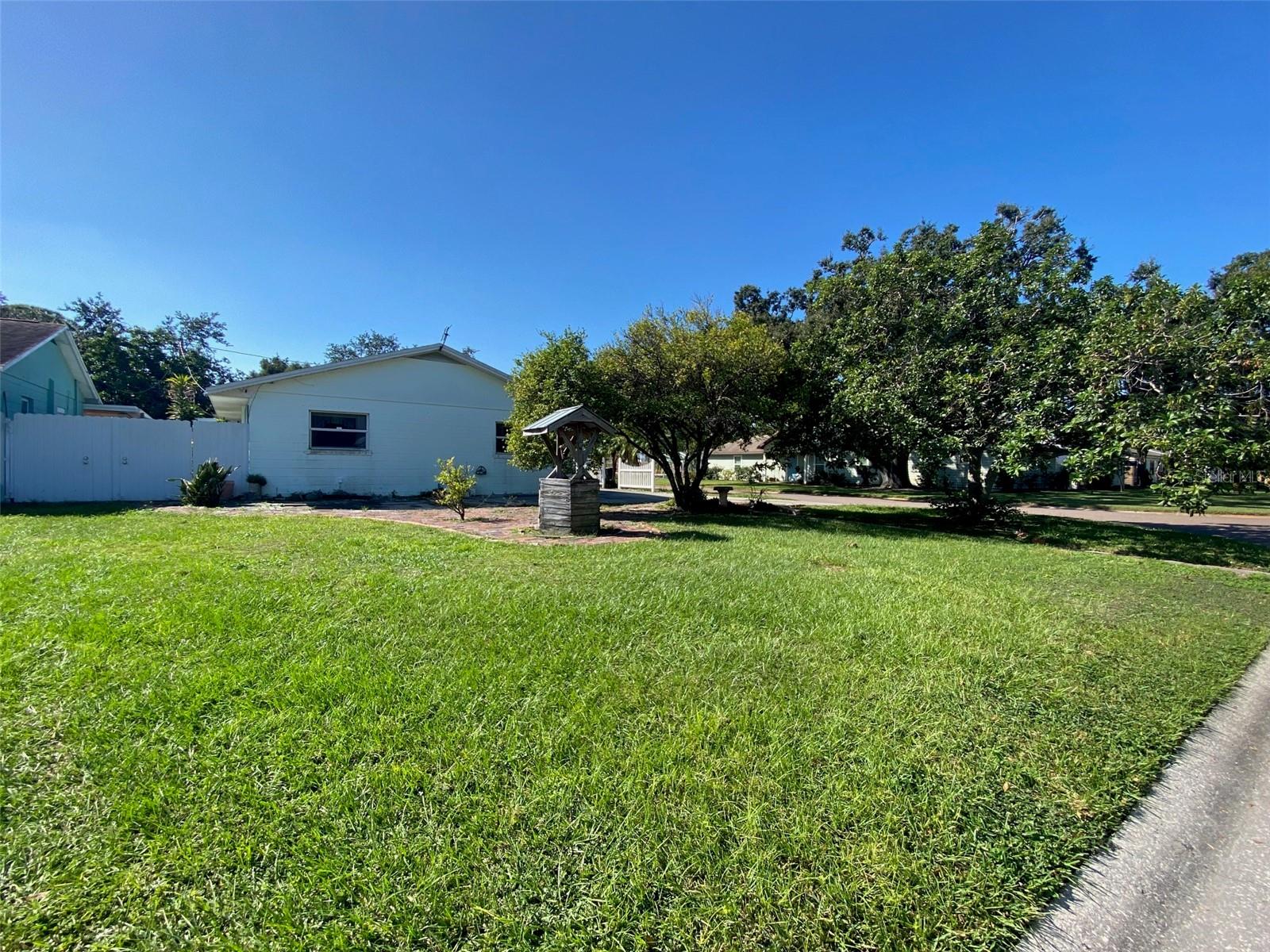 Image 8 of 46 For 695 41st Street N