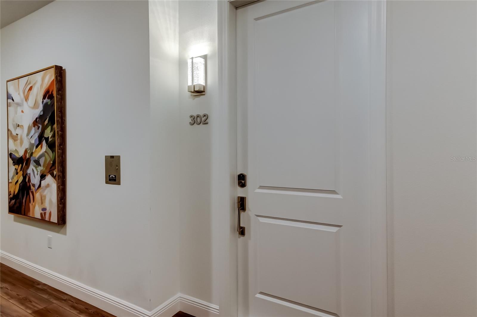 Image 3 of 45 For 600 3rd Avenue S 302