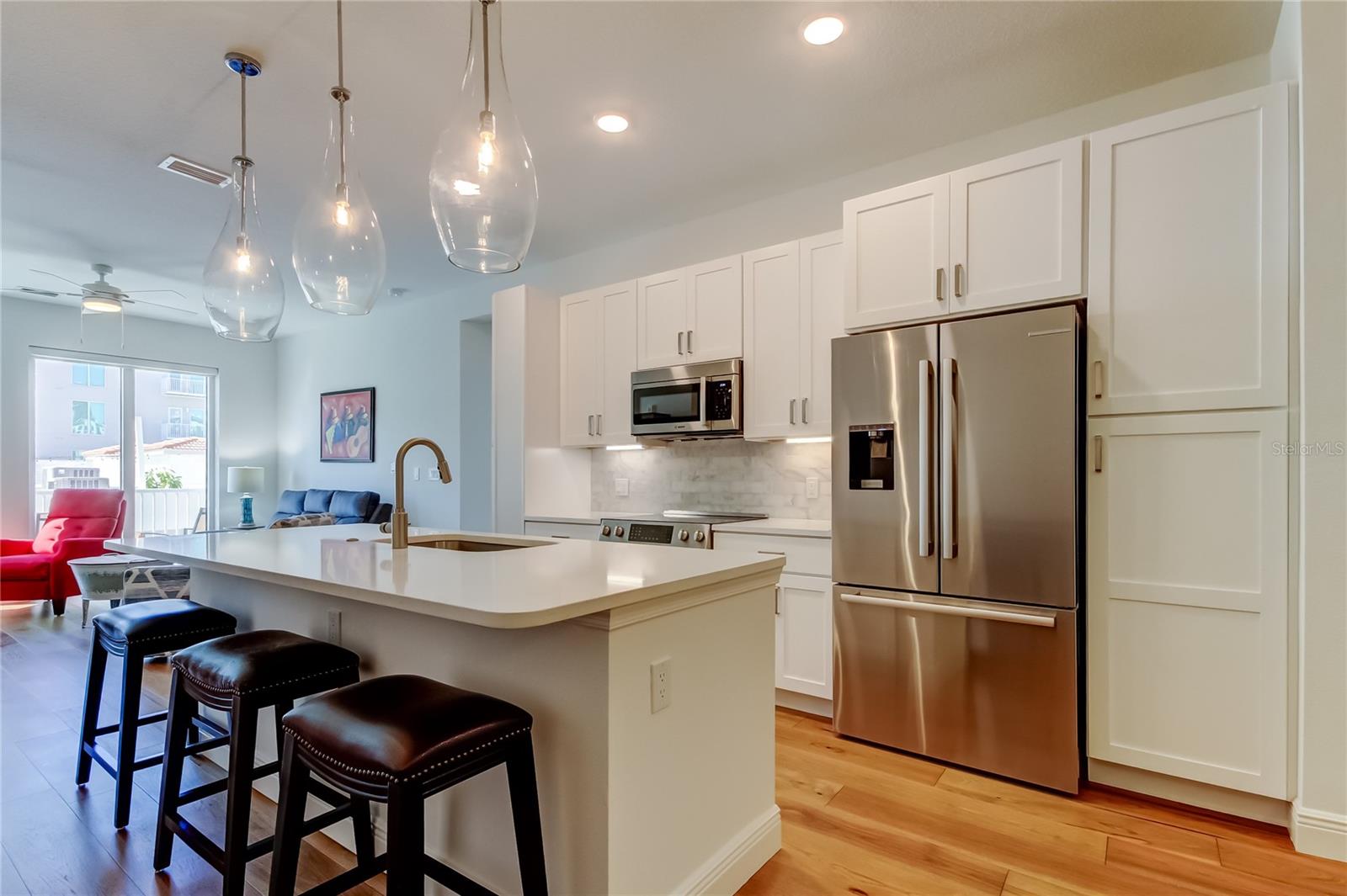 Image 6 of 45 For 600 3rd Avenue S 302