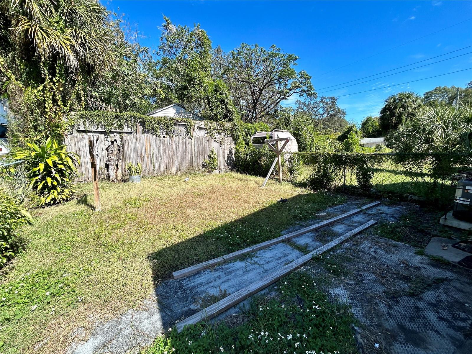 Image 13 of 13 For 1016 Seneca Avenue A