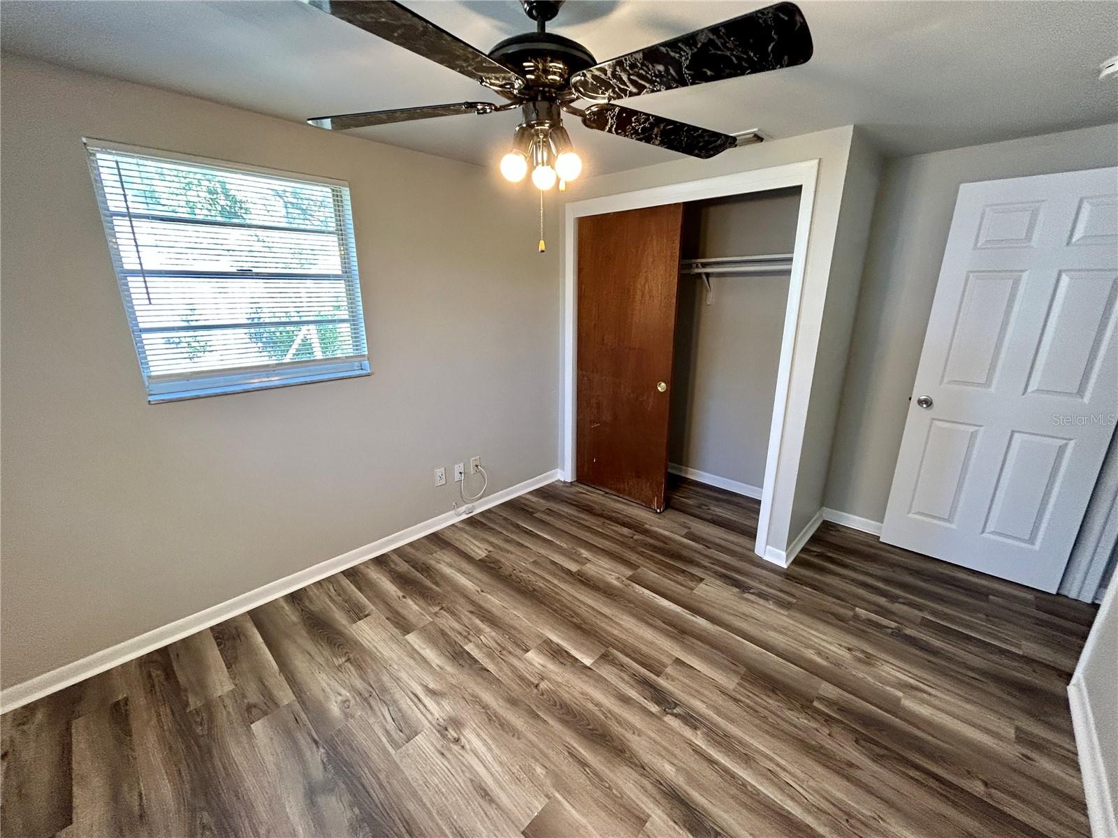 Image 6 of 13 For 1016 Seneca Avenue A