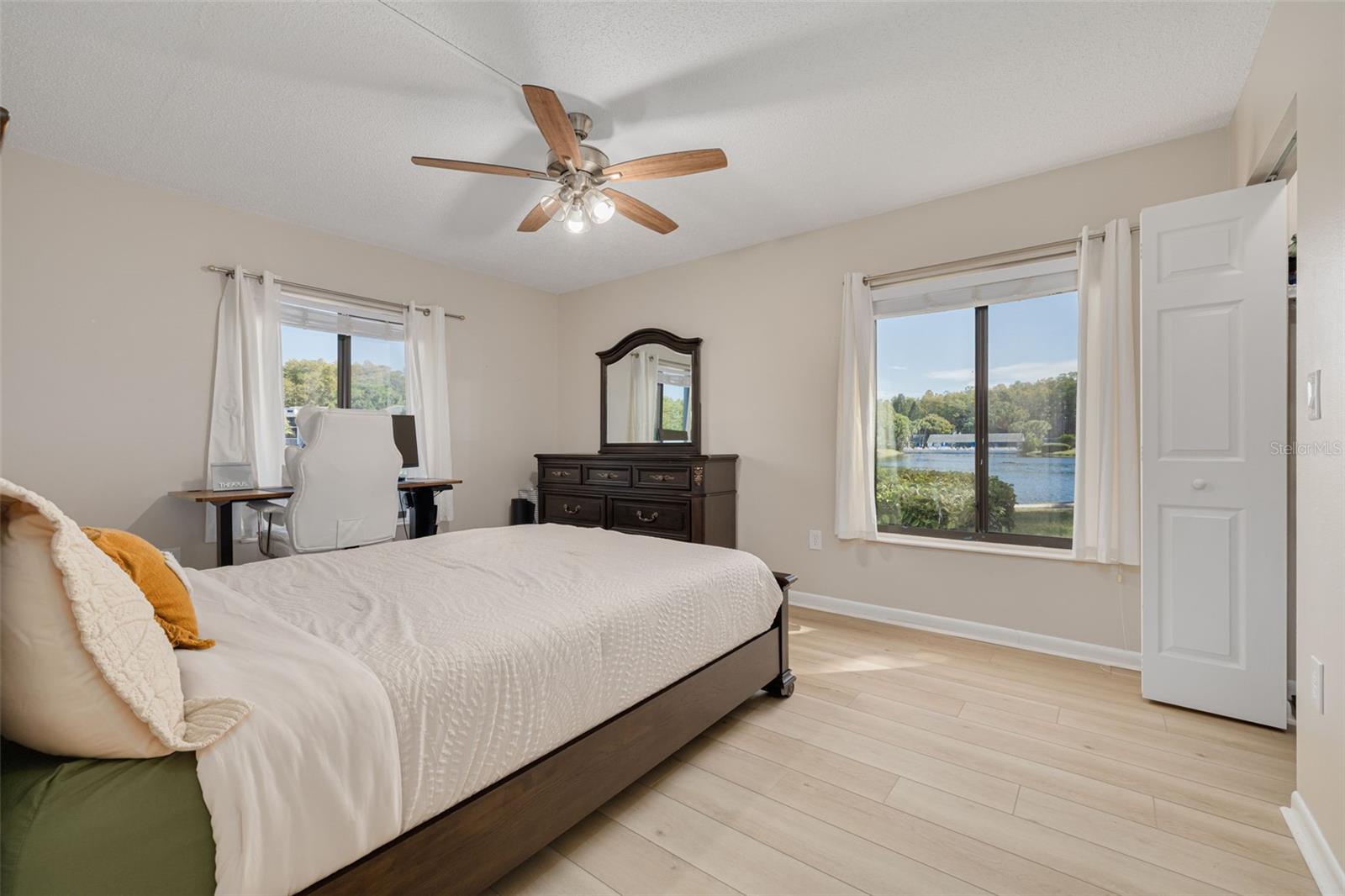 Image 16 of 31 For 1143 Pine Ridge Circle W C1