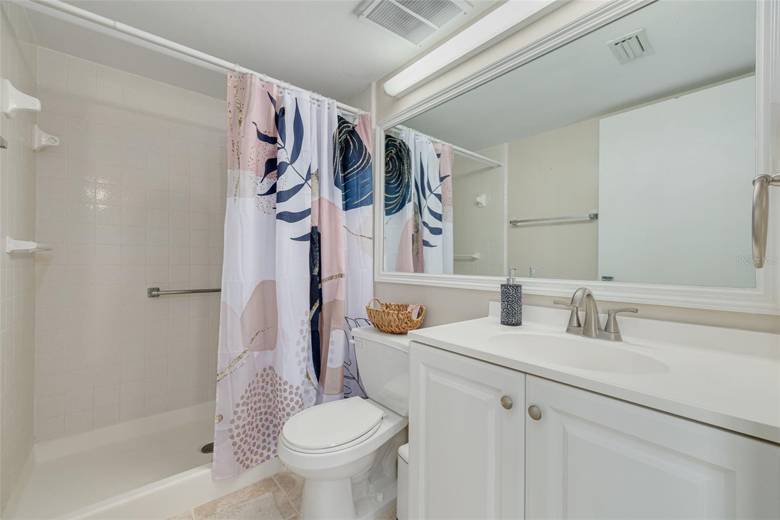 Image 17 of 31 For 1143 Pine Ridge Circle W C1