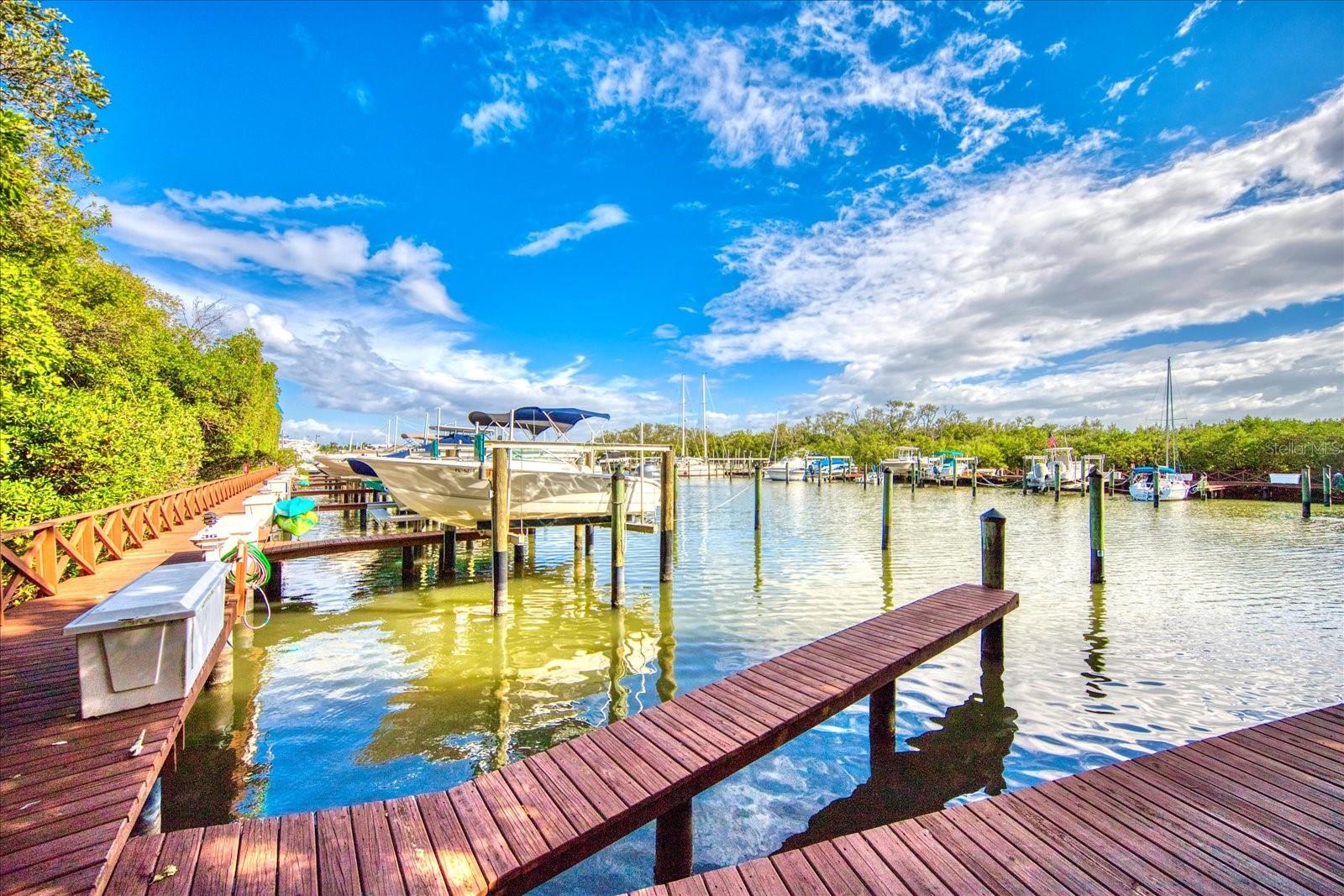 Image 36 of 36 For 1324 Pasadena Avenue S 204