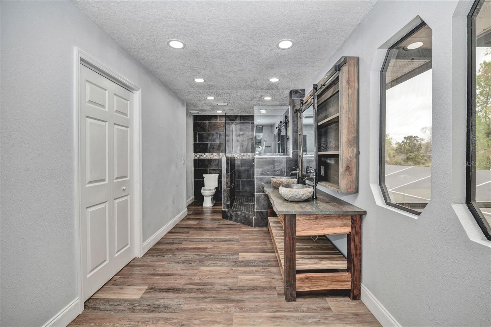 Image 25 of 36 For 7505 Jomel Drive