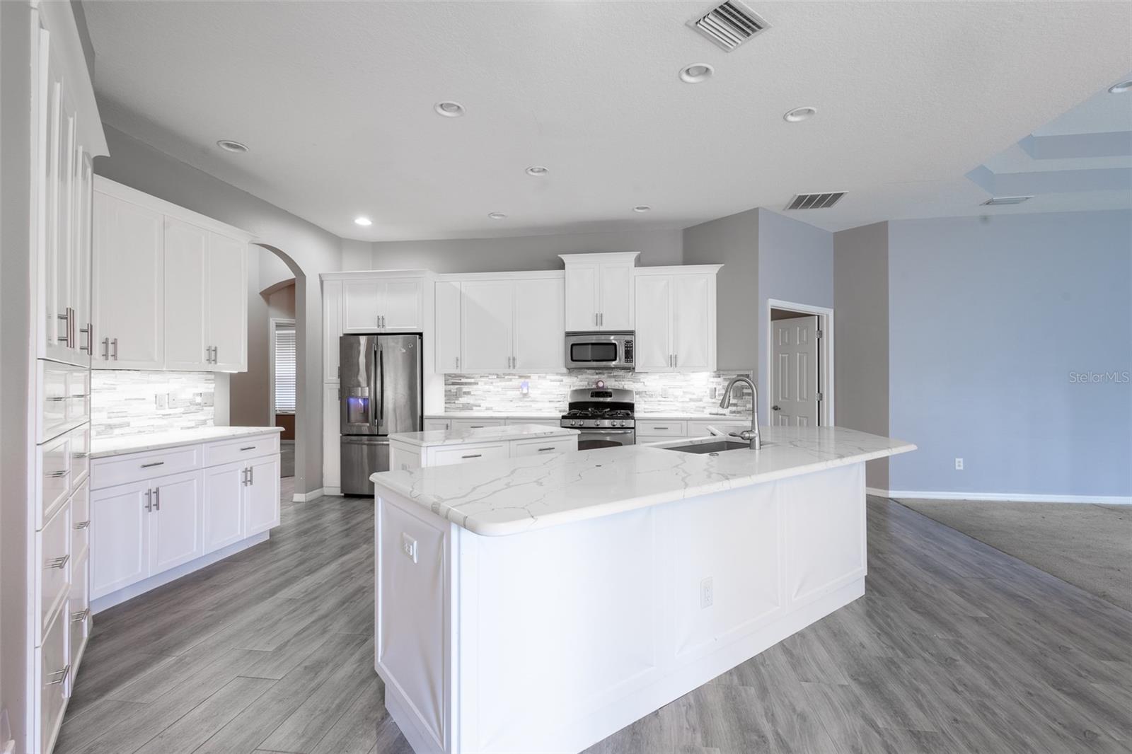 Image 13 of 55 For 16224 Ivy Lake Drive