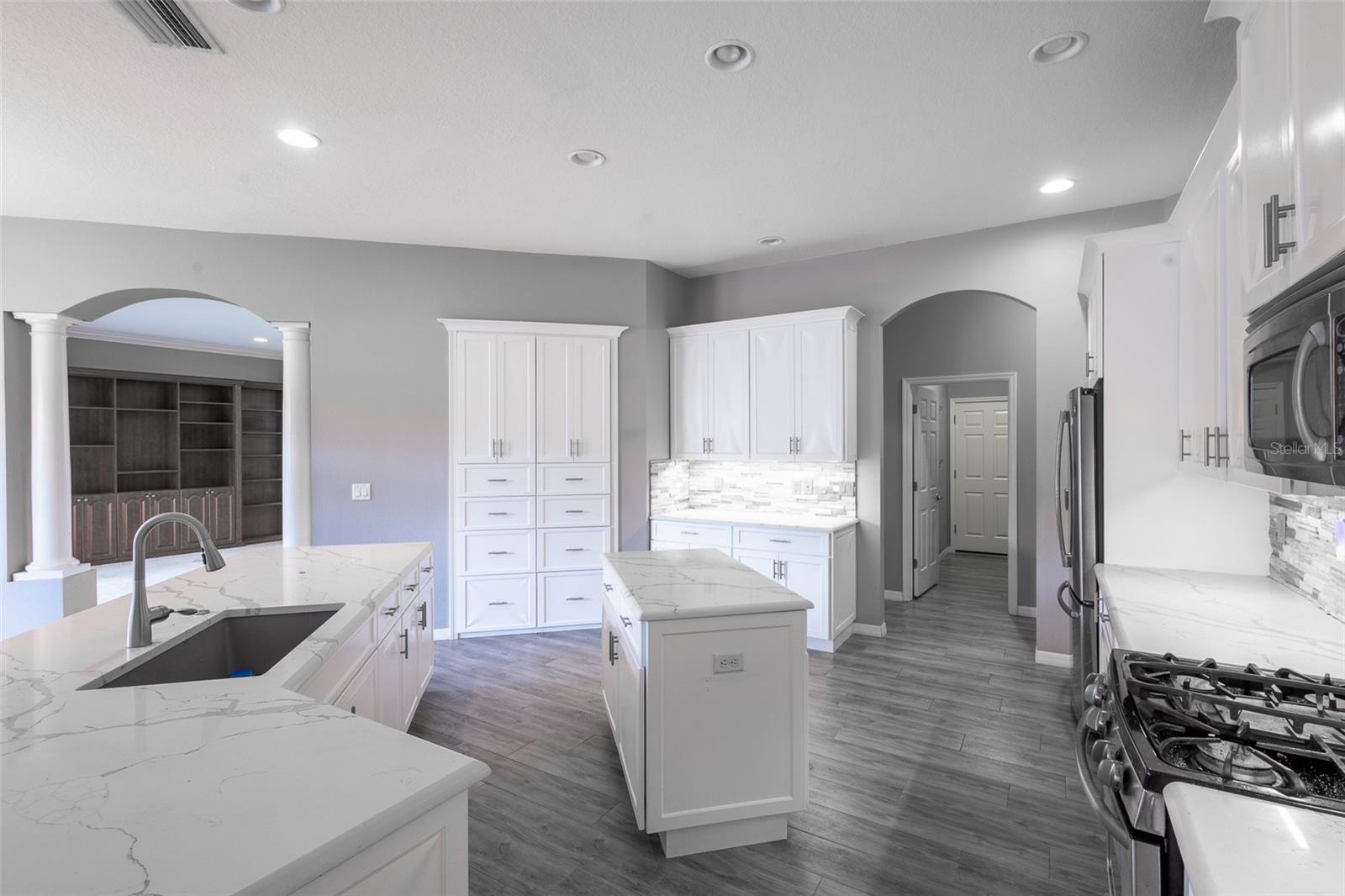 Image 15 of 55 For 16224 Ivy Lake Drive