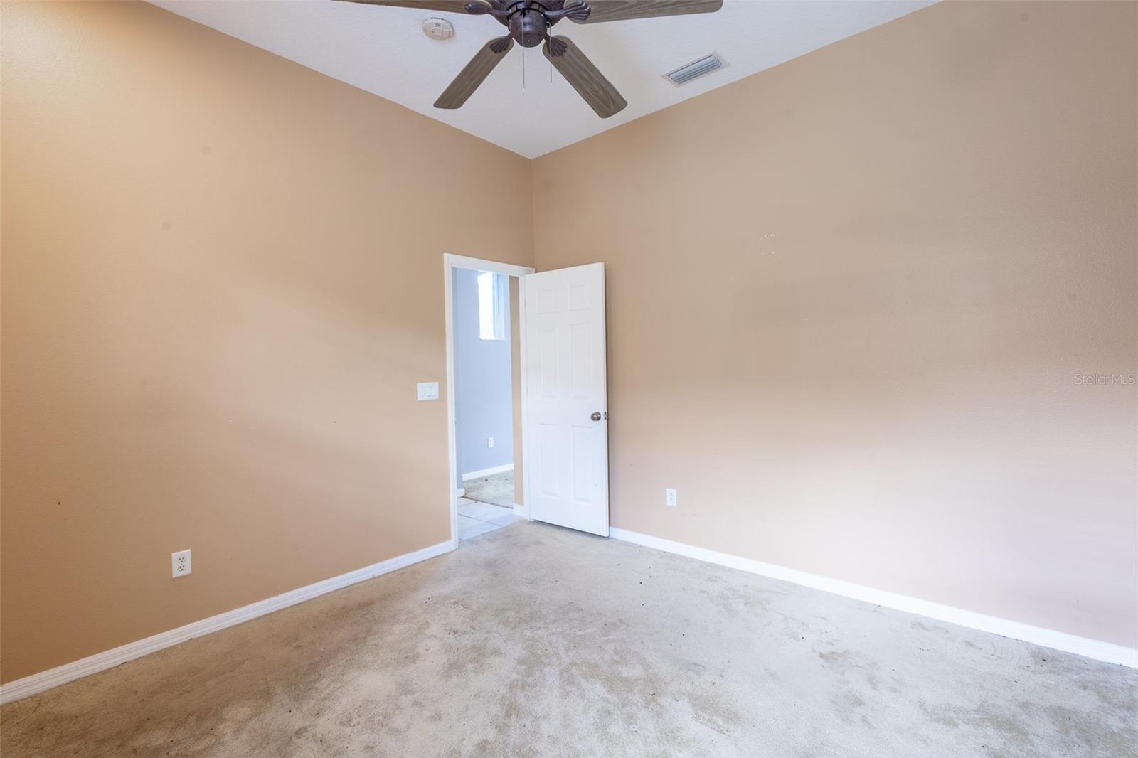 Image 28 of 55 For 16224 Ivy Lake Drive