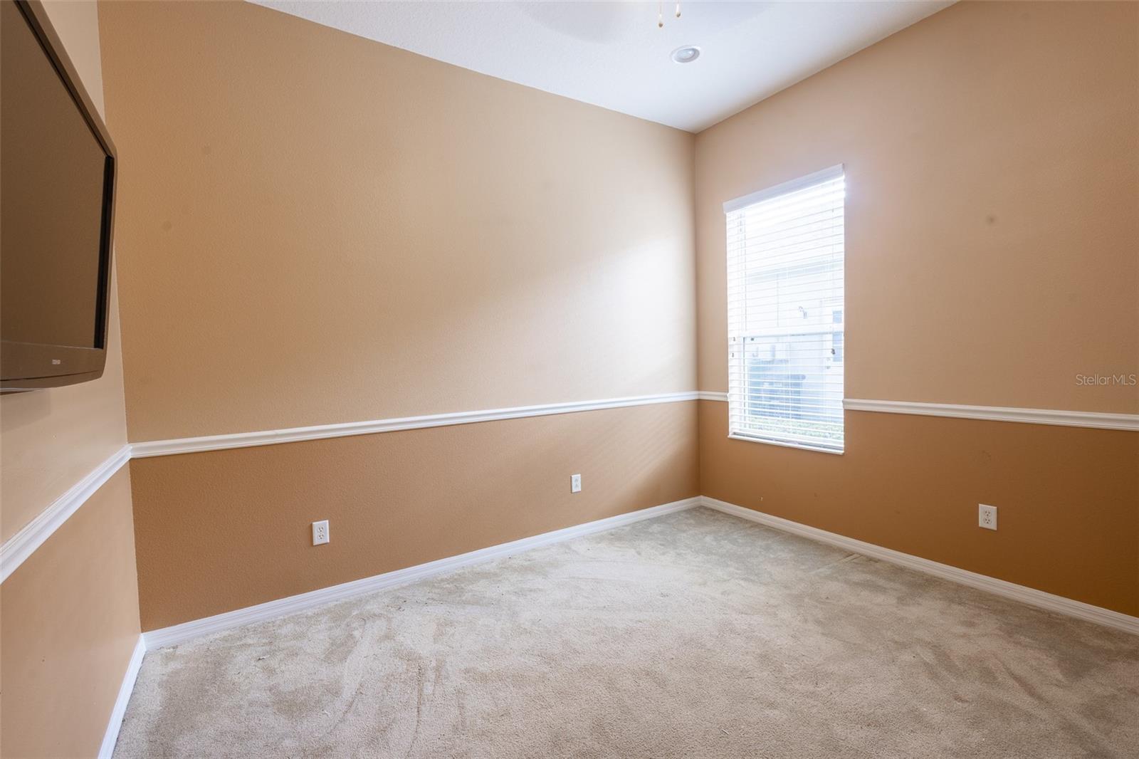 Image 38 of 55 For 16224 Ivy Lake Drive