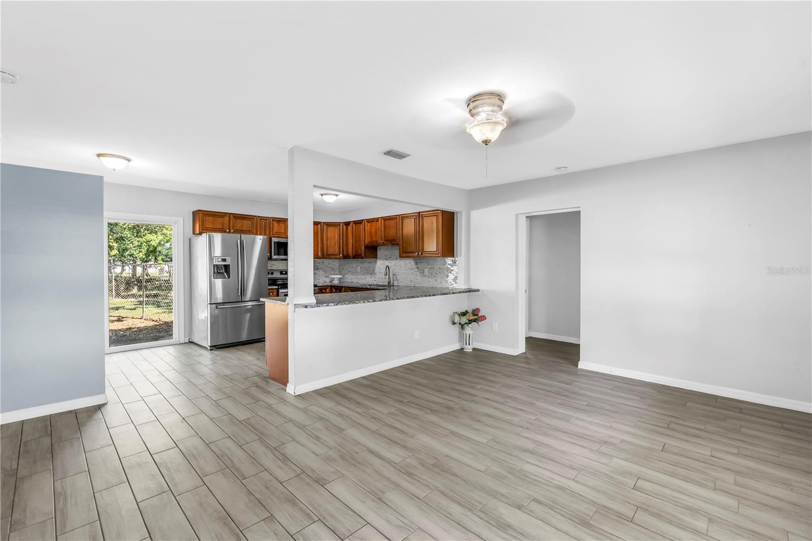 Image 11 of 37 For 3277 49th Avenue N