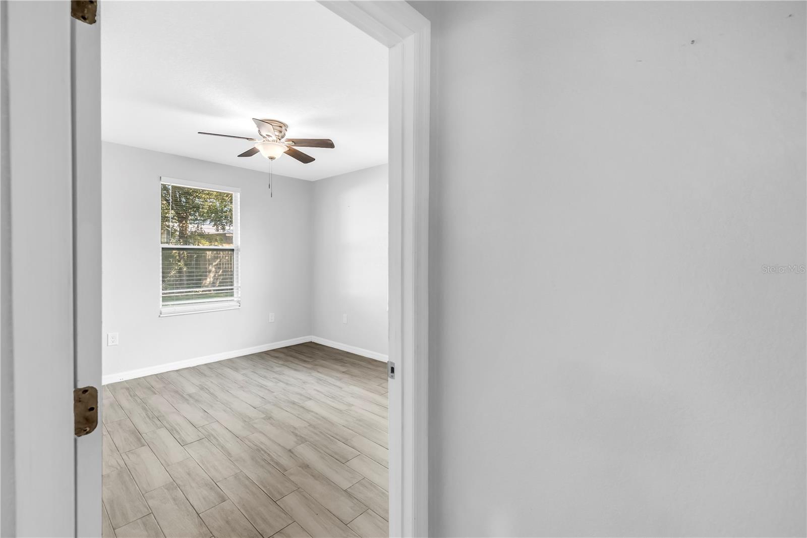 Image 22 of 37 For 3277 49th Avenue N