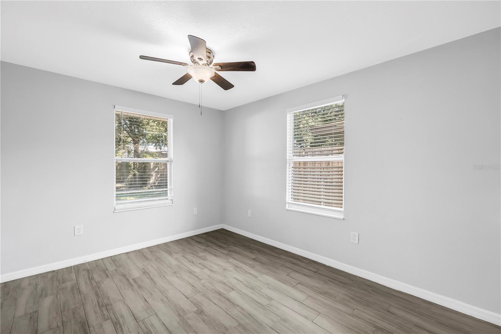 Image 24 of 37 For 3277 49th Avenue N