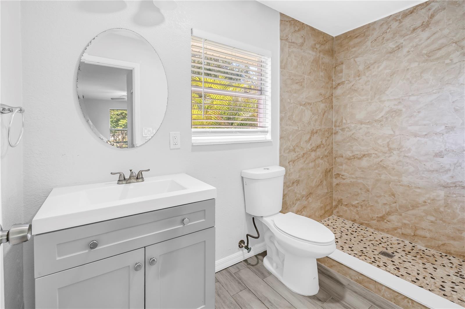 Image 25 of 37 For 3277 49th Avenue N