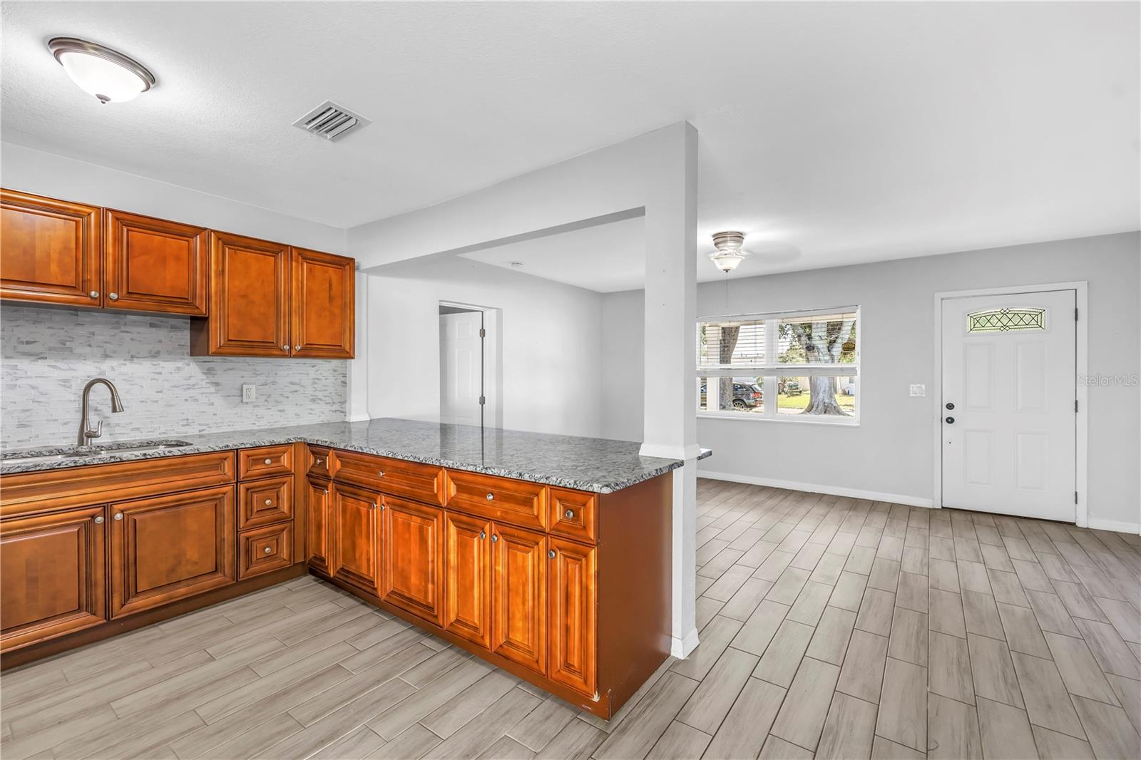 Image 4 of 37 For 3277 49th Avenue N