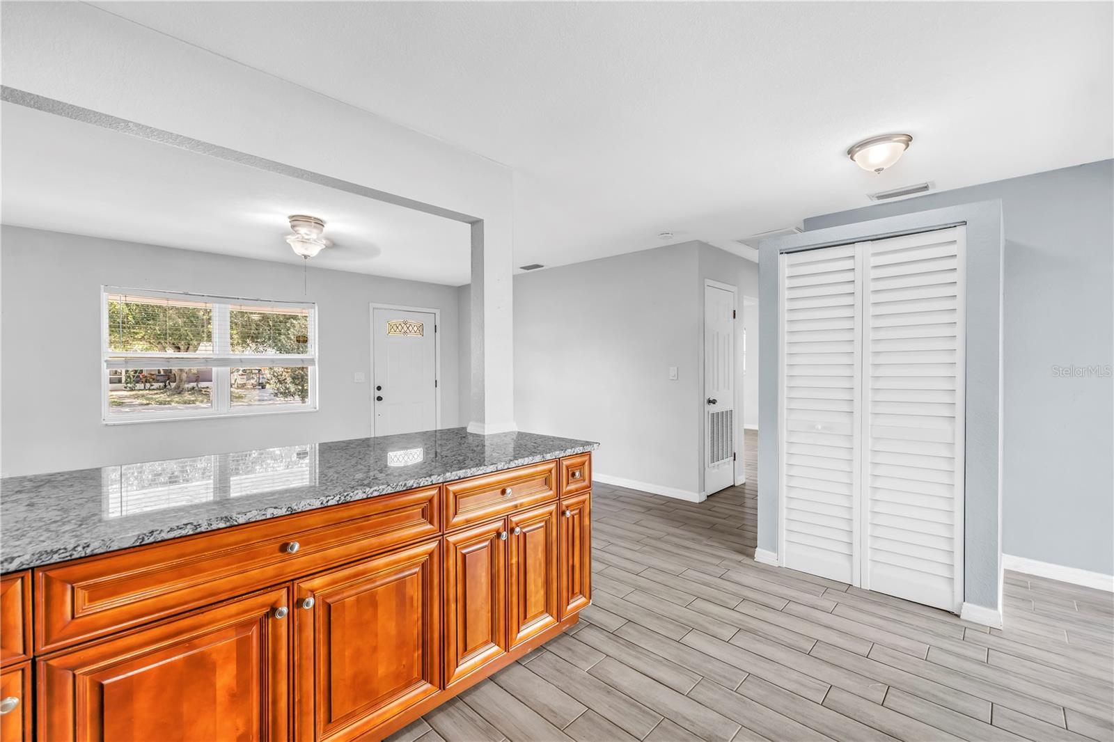 Image 7 of 37 For 3277 49th Avenue N