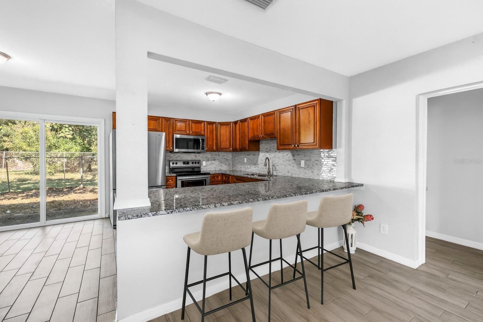 Image 9 of 37 For 3277 49th Avenue N