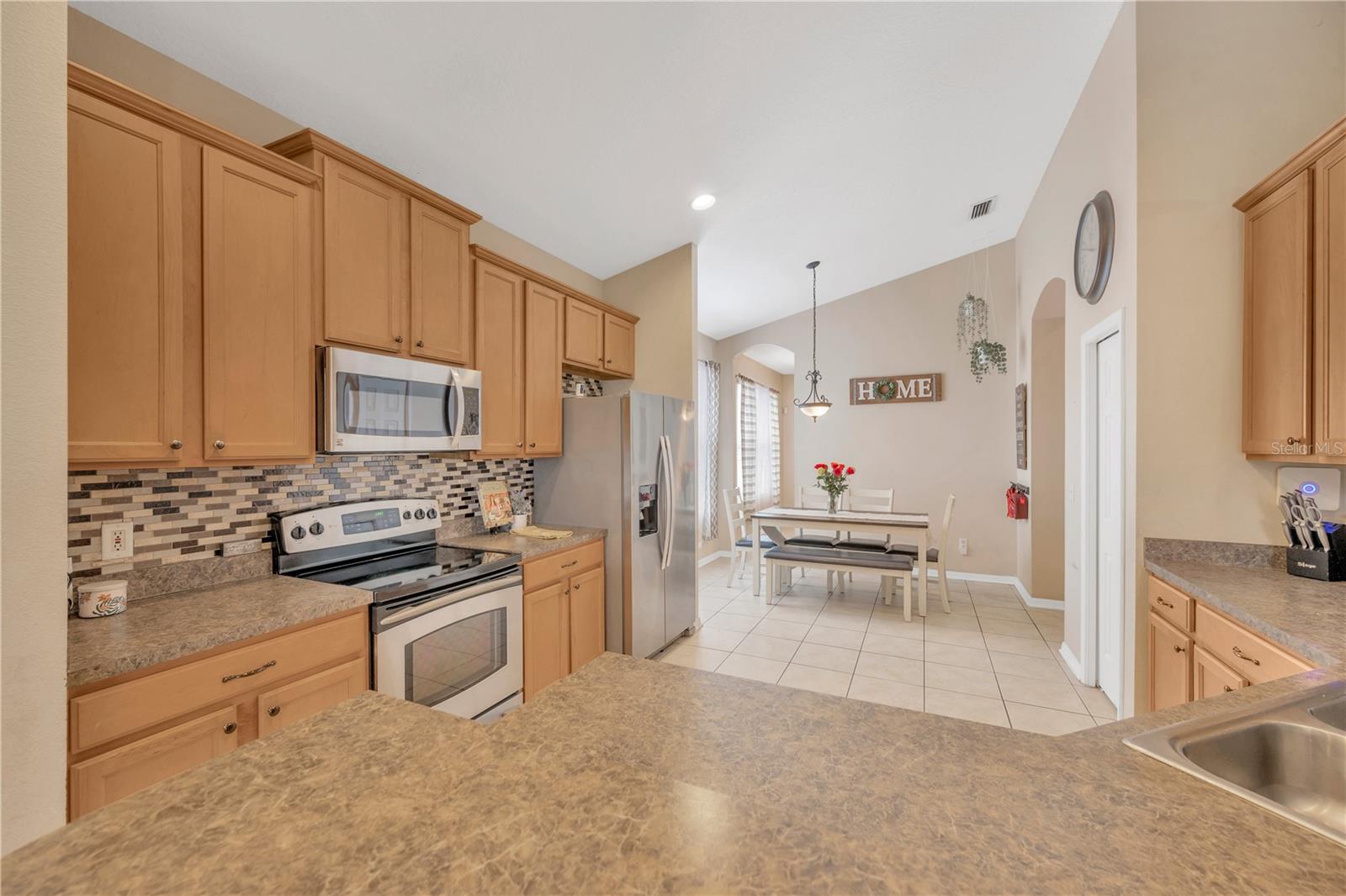 Image 9 of 37 For 12834 Hampton Hill Drive