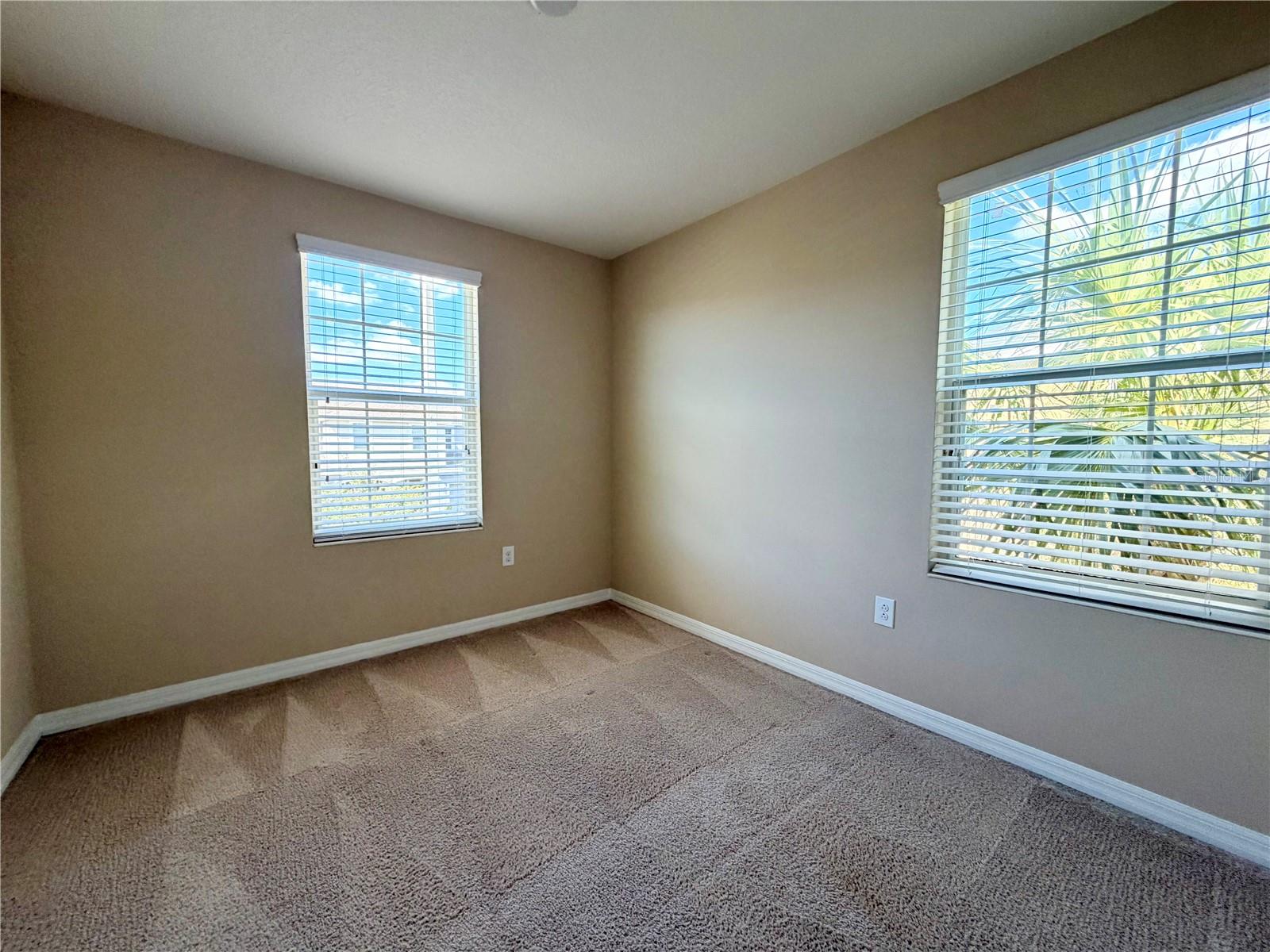 Image 12 of 18 For 7020 Woodchase Glen Drive