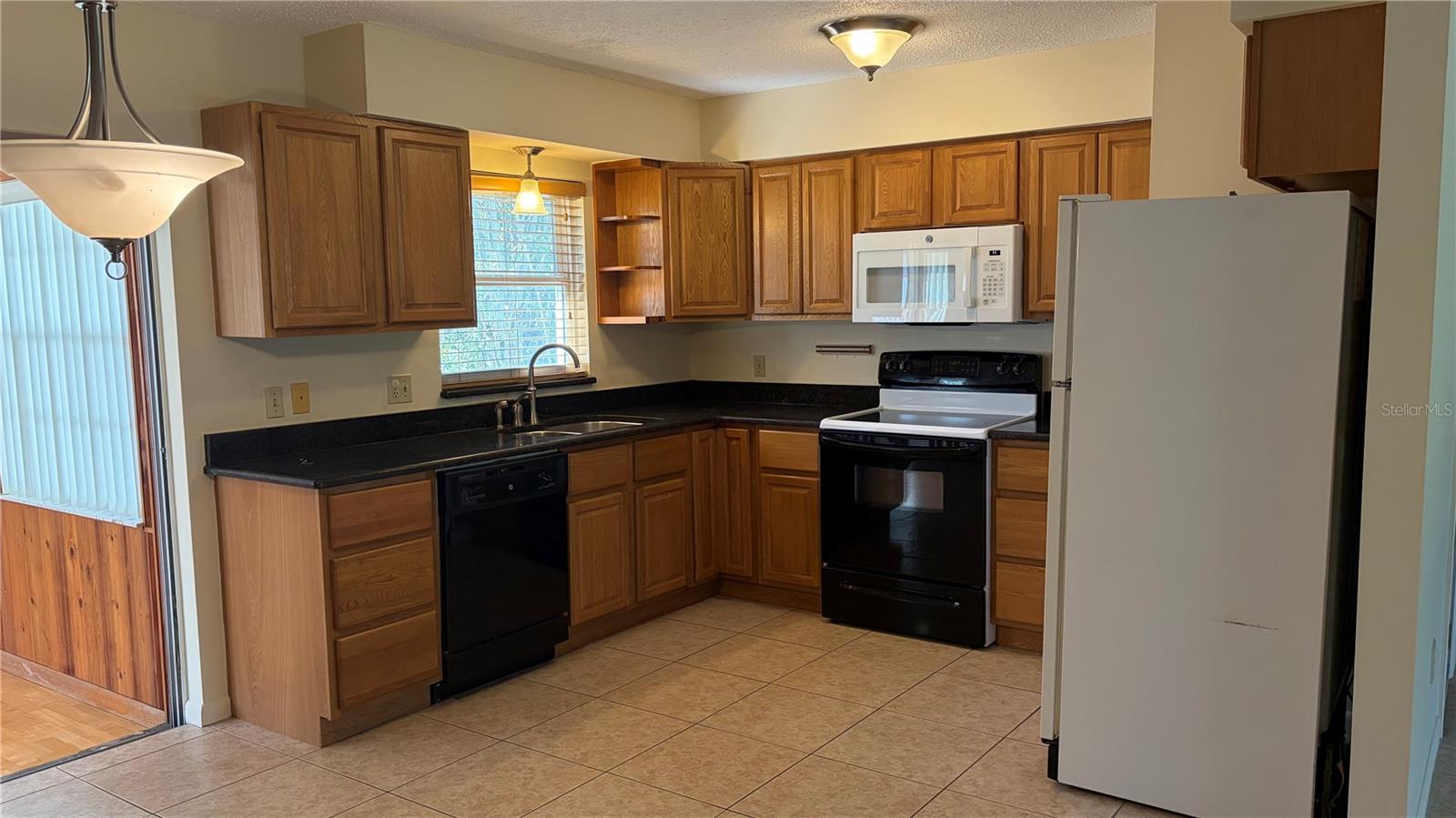 Image 12 of 52 For 10690 100th Lane