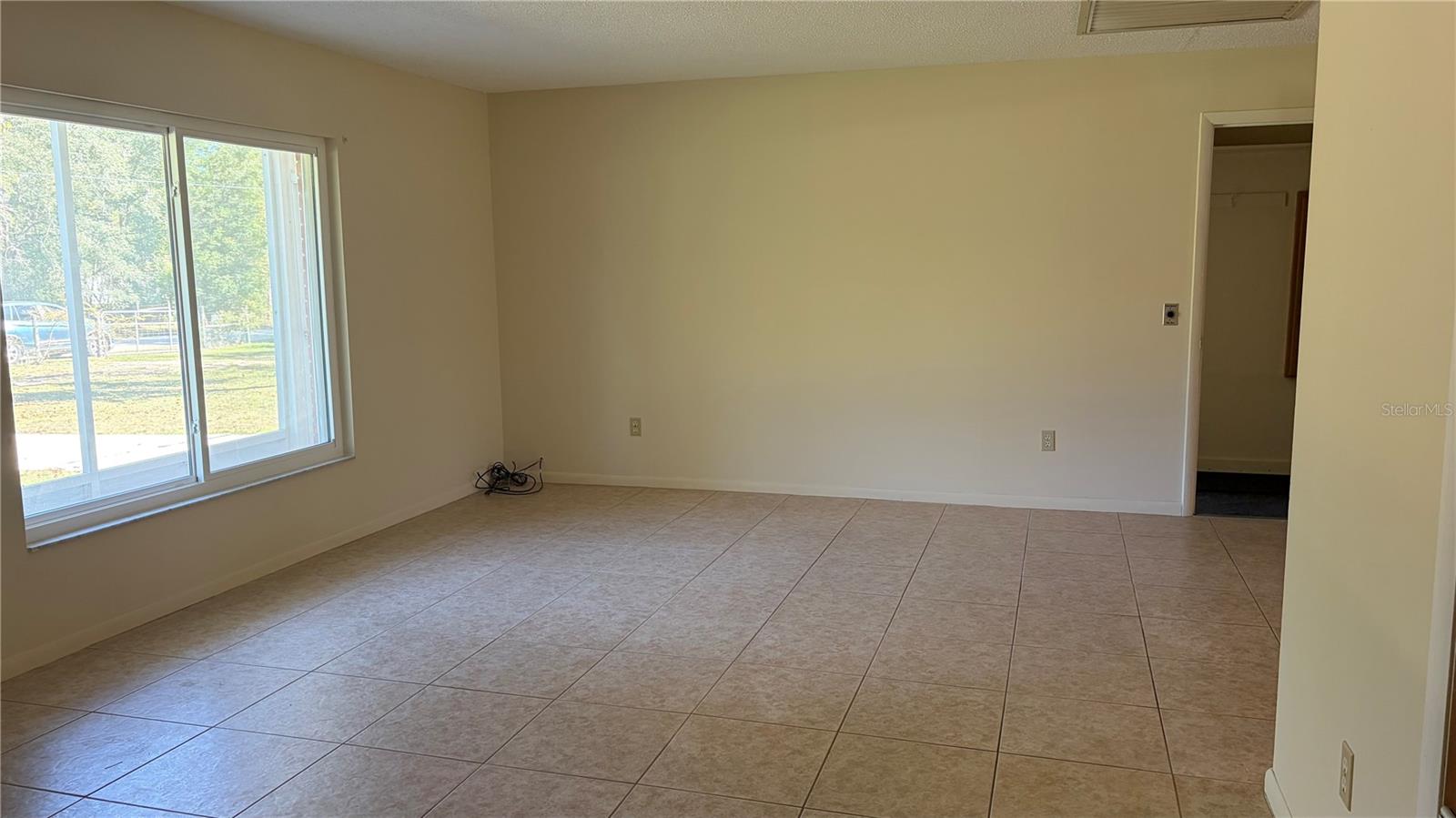 Image 8 of 52 For 10690 100th Lane