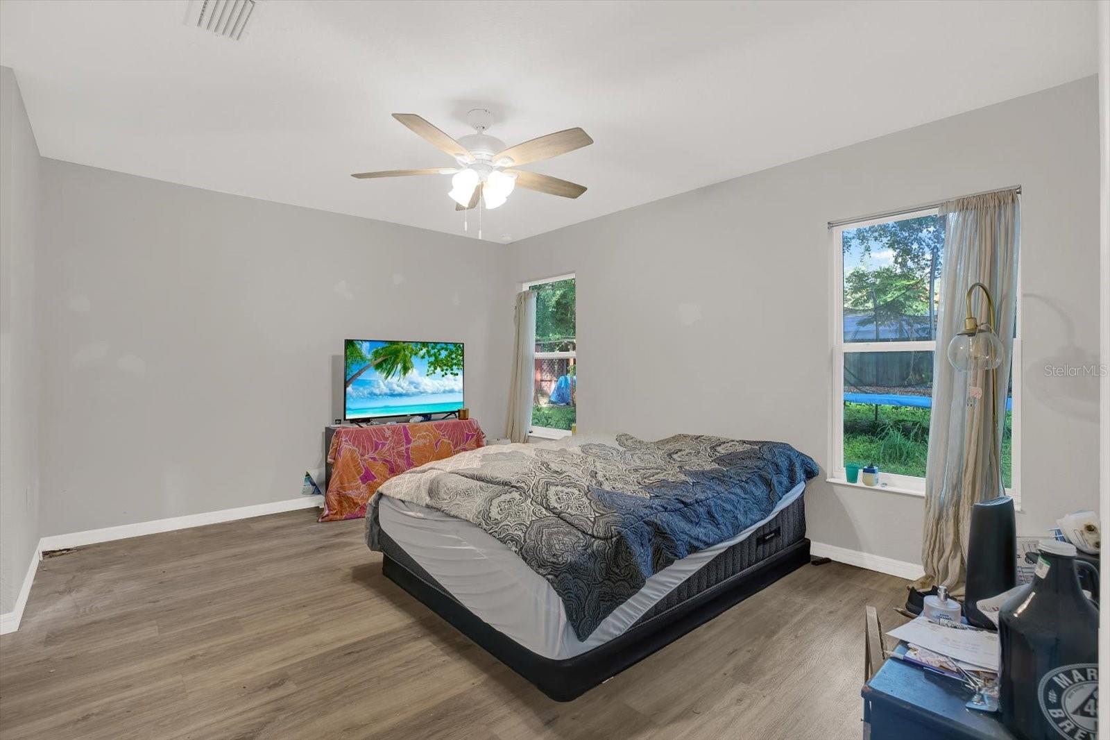 Image 12 of 24 For 801 Osceola Avenue