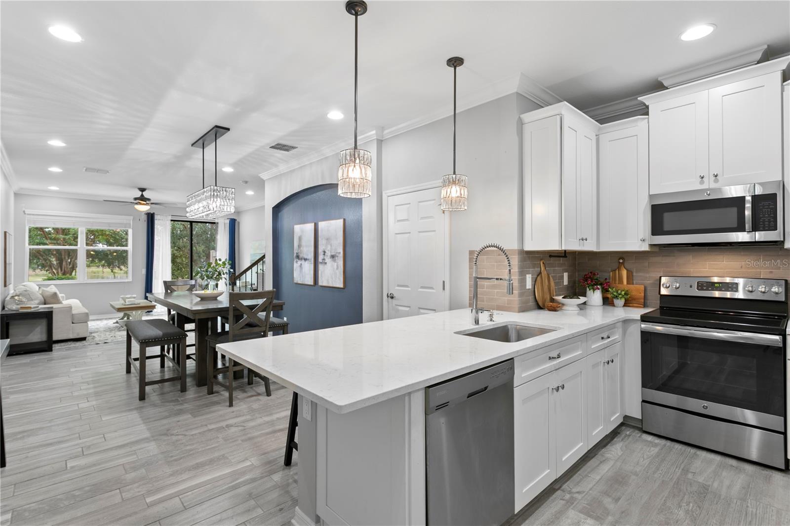 Image 3 of 36 For 11506 Crowned Sparrow Lane