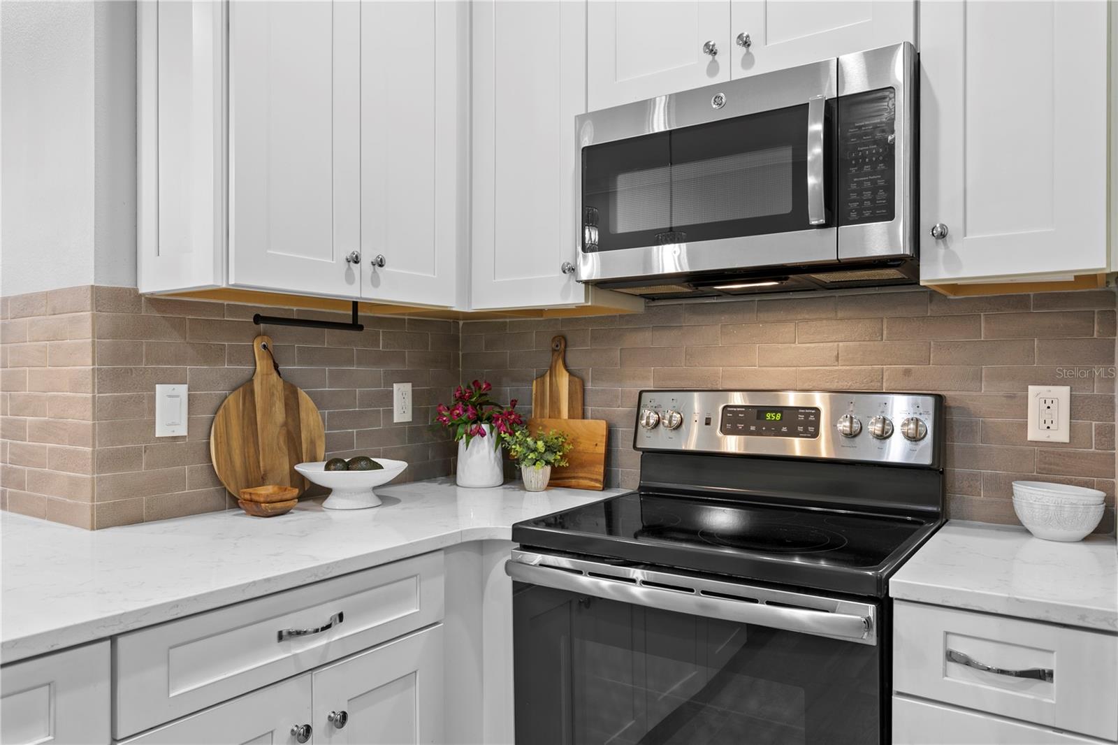 Image 8 of 36 For 11506 Crowned Sparrow Lane