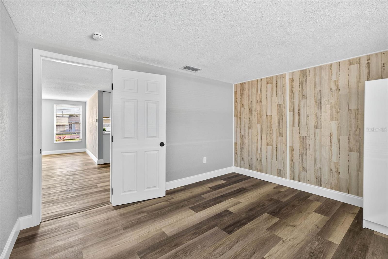 Image 10 of 19 For 7835 Birchwood Drive