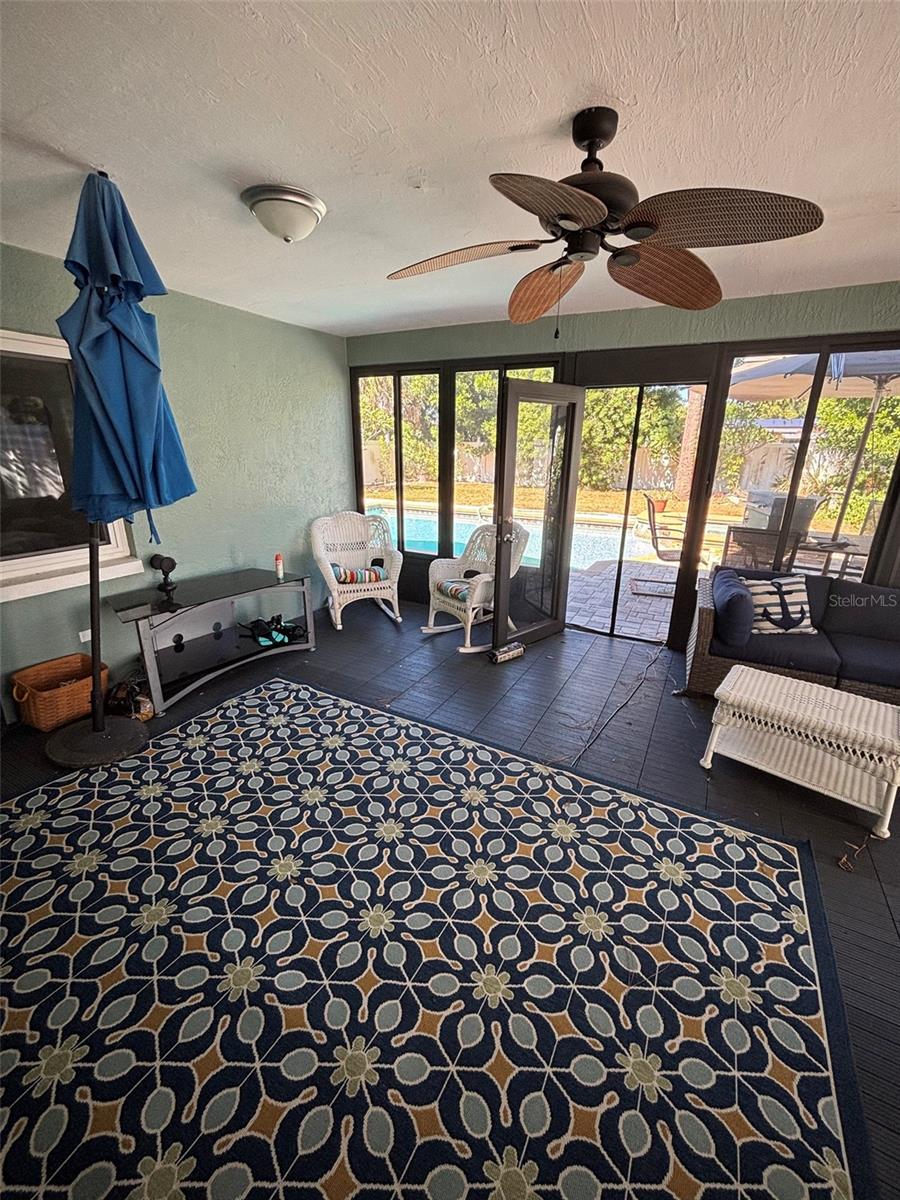 Image 10 of 39 For 6527 40th Avenue N