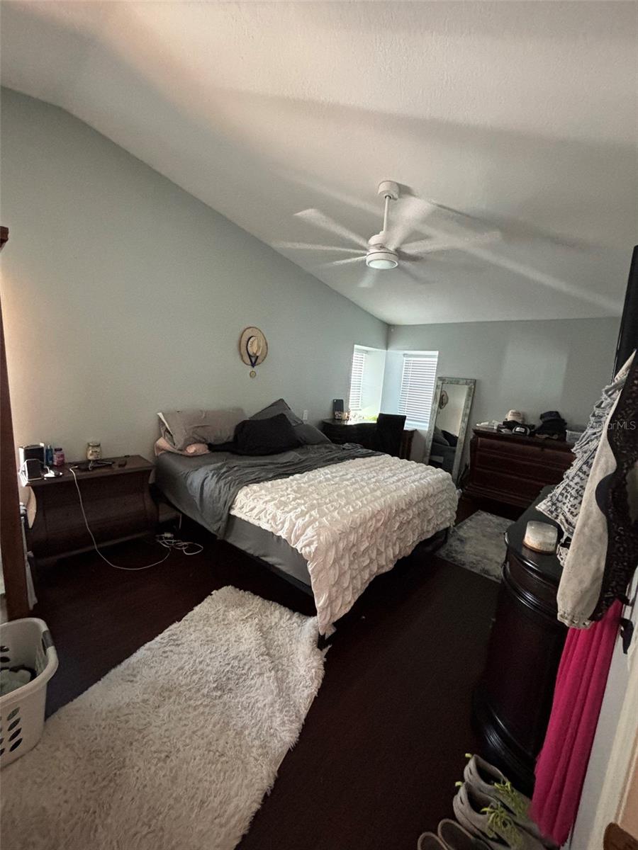 Image 11 of 39 For 6527 40th Avenue N