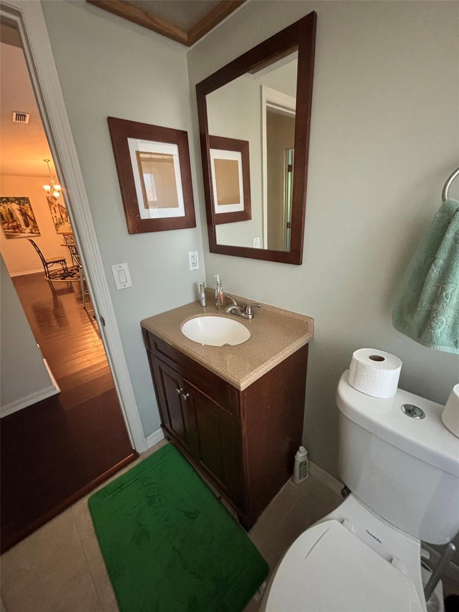 Image 16 of 39 For 6527 40th Avenue N